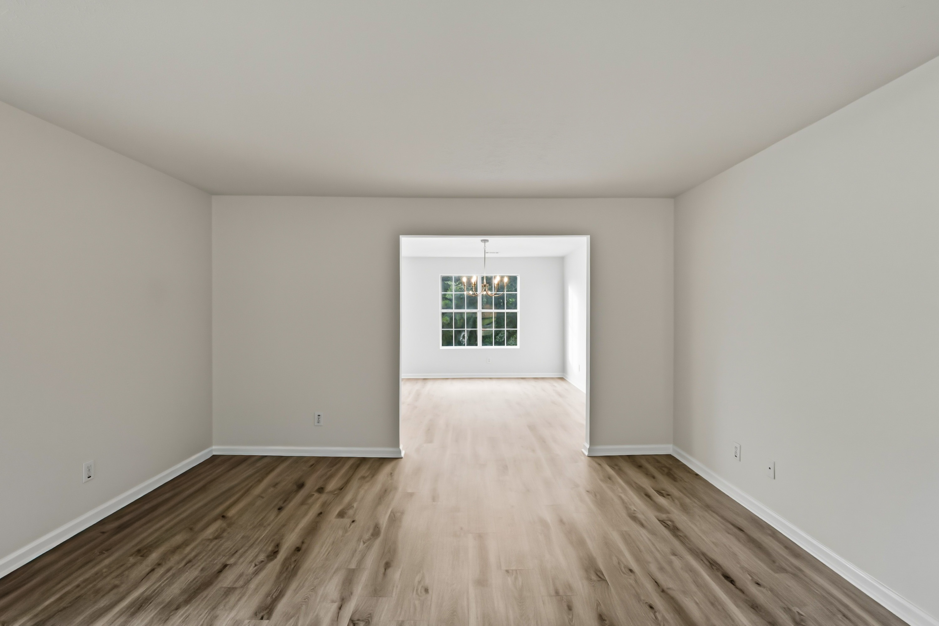 Photo 9 of 49 of 3825 Cedar Trace Ln, Ellenwood, GA