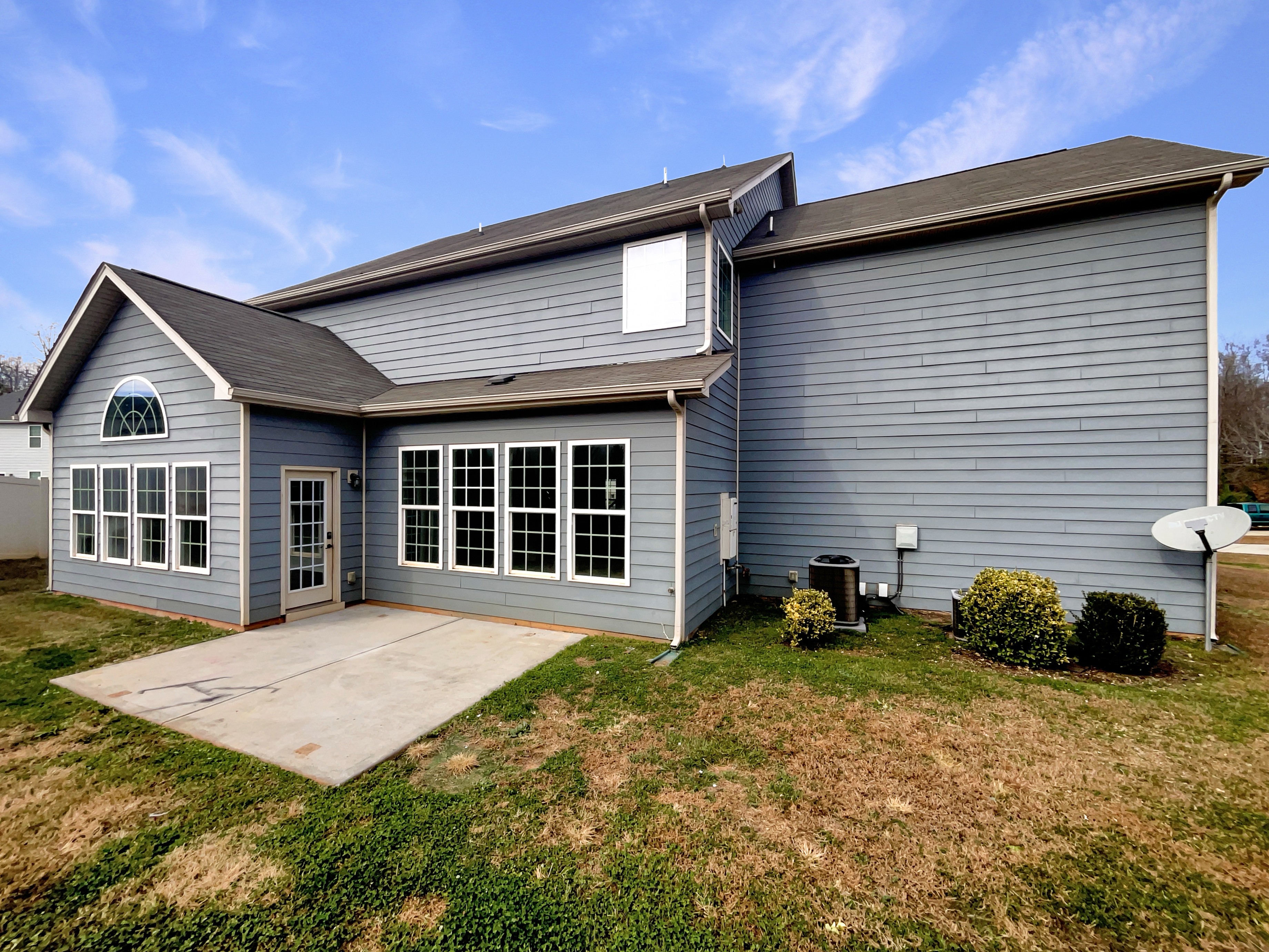 Photo 8 of 27 of 833 Westerland Ct, Gastonia, NC