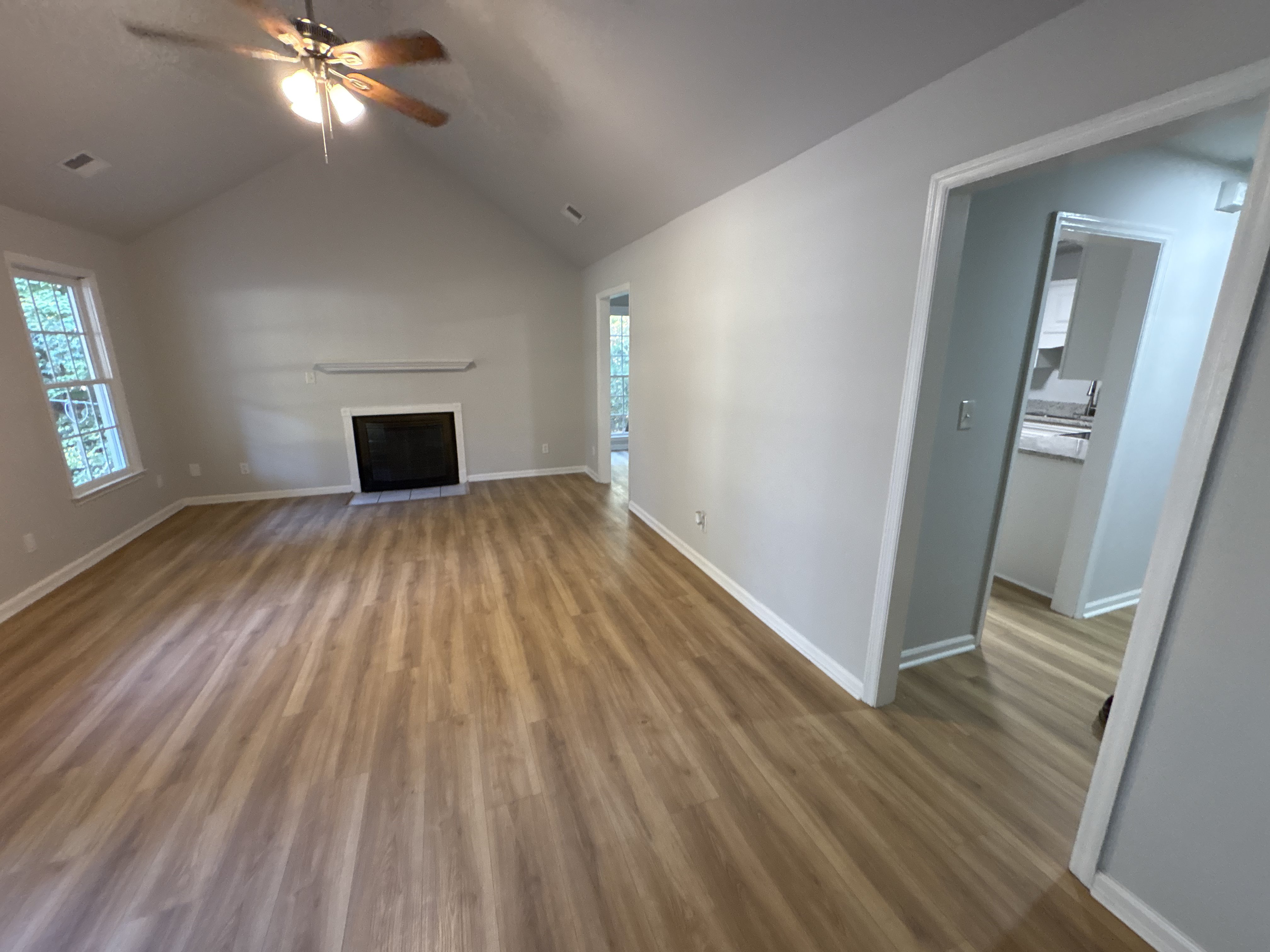 Photo 8 of 47 of 1100 Timber Ridge Rd, Watkinsville, GA