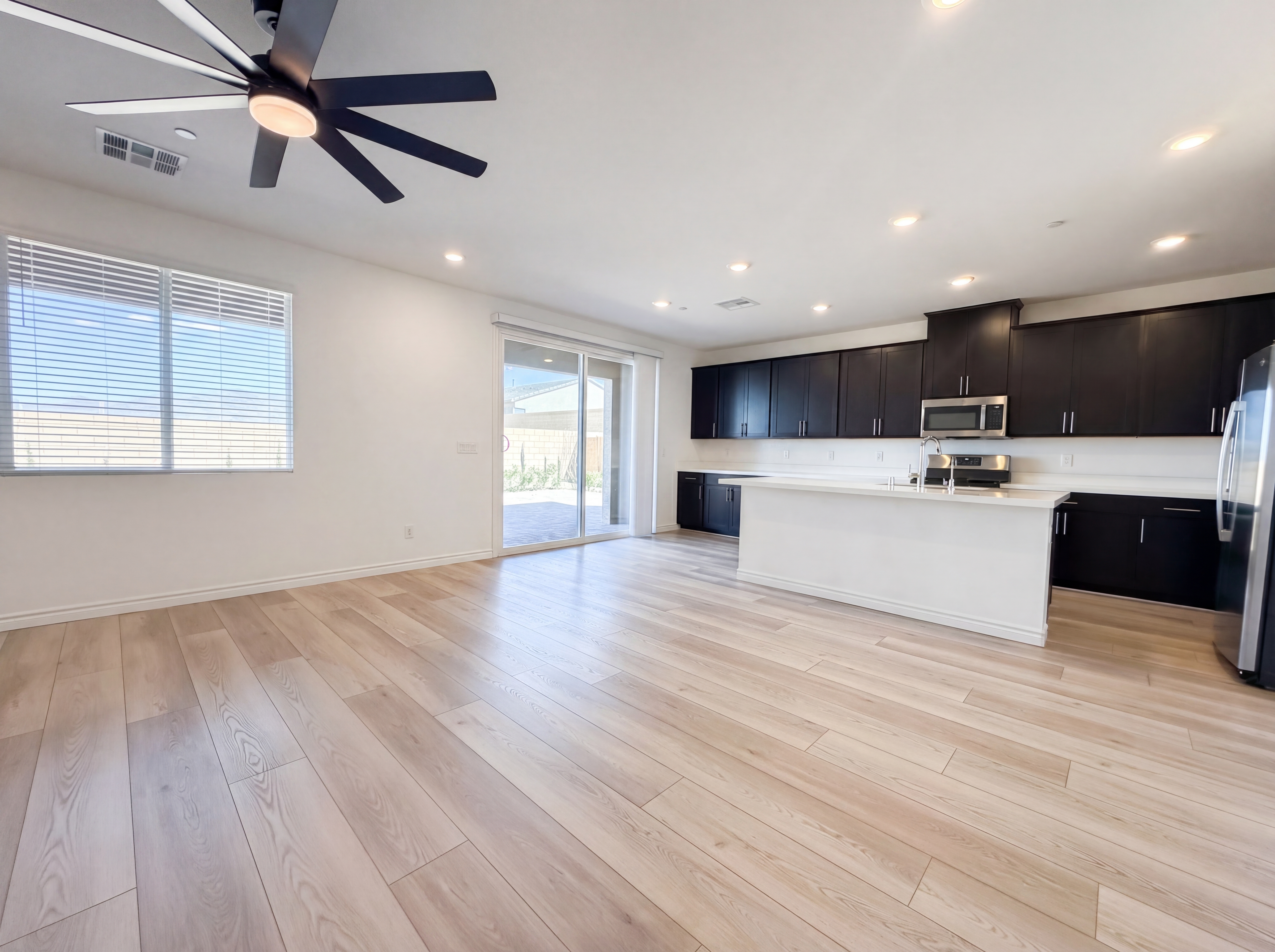 Photo 9 of 27 of 2270 Luna Haven St, Henderson, NV