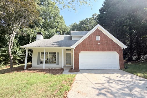 Photo 1 of 38 of 901 Lauren Kay Ct, Lawrenceville, GA
