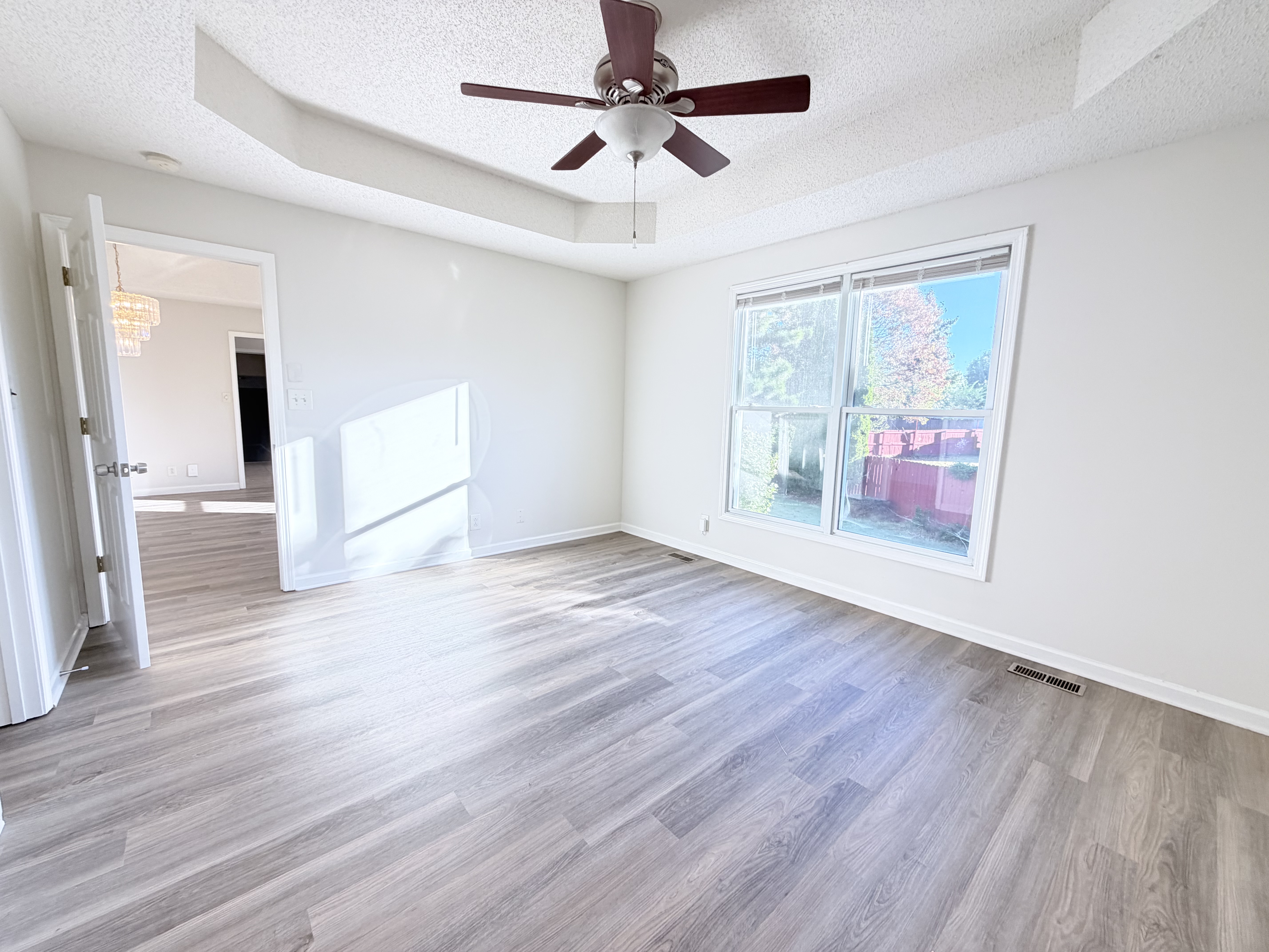 Photo 10 of 21 of 3609 Millington Dr, Clarksville, TN