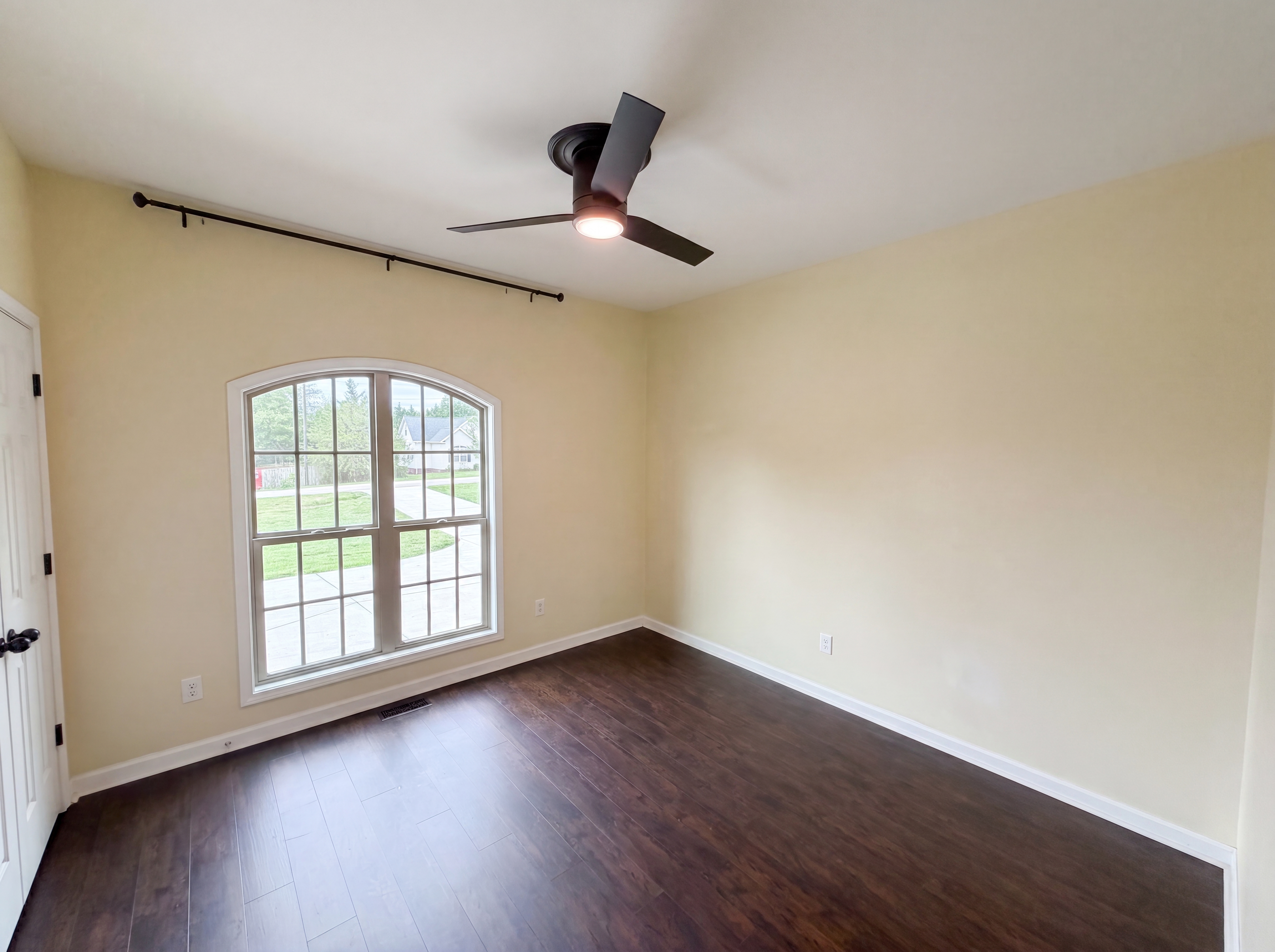 Photo 12 of 22 of 1417 McBeth Dr, Kannapolis, NC