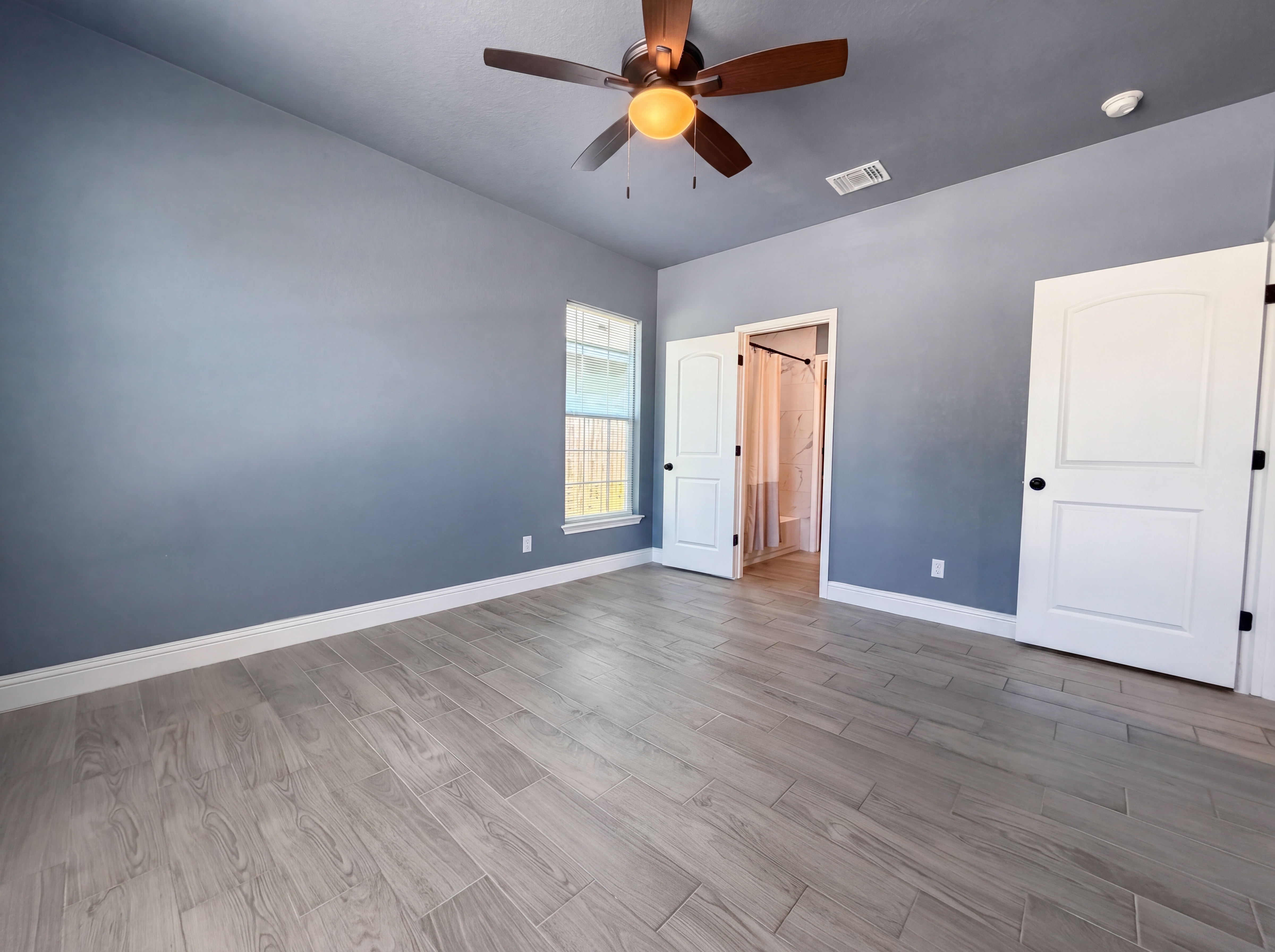 Photo 4 of 13 of 514 Wilchester St, San Antonio, TX