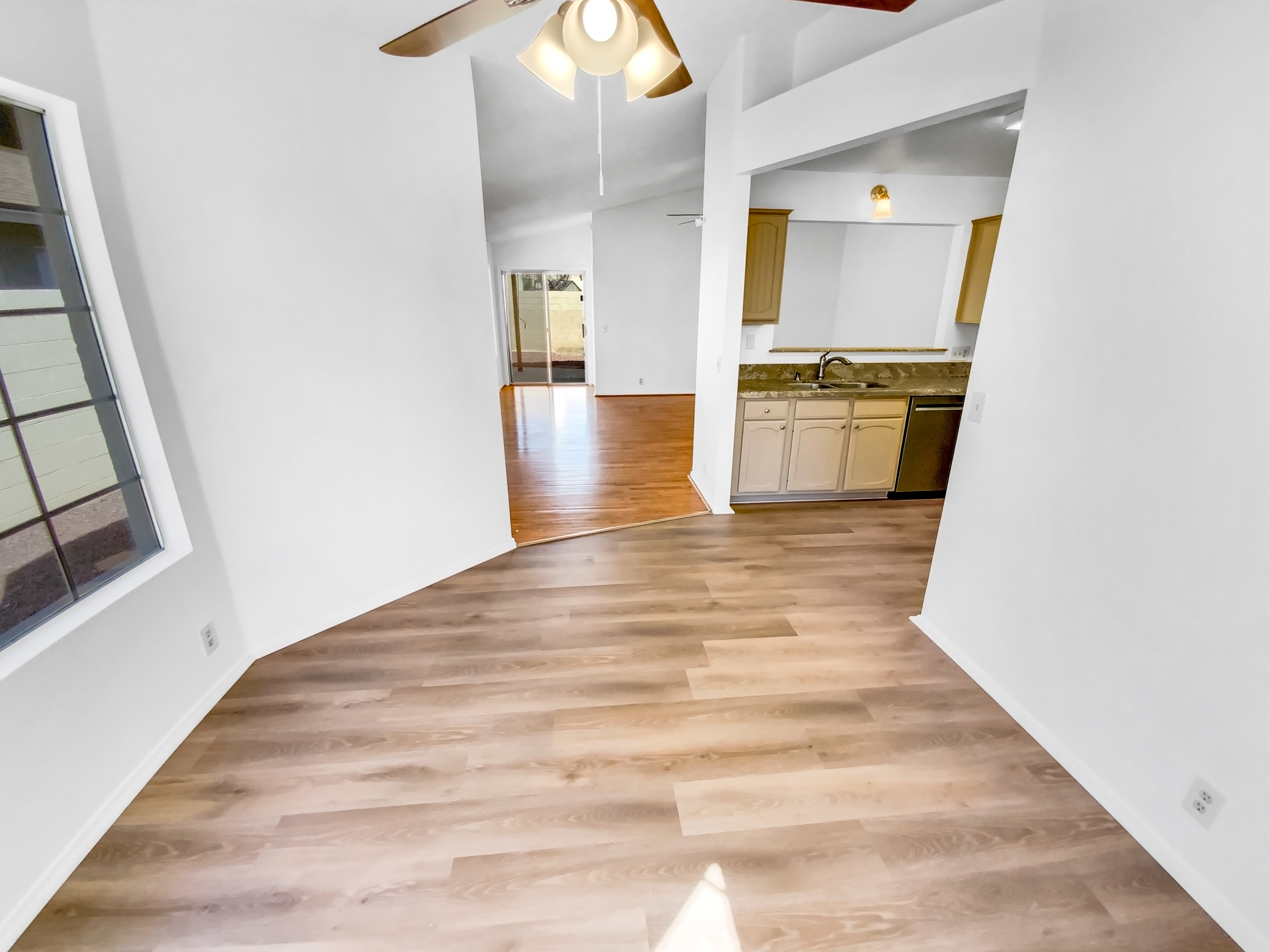 Photo 13 of 23 of 14950 W Rockrose Way, Surprise, AZ