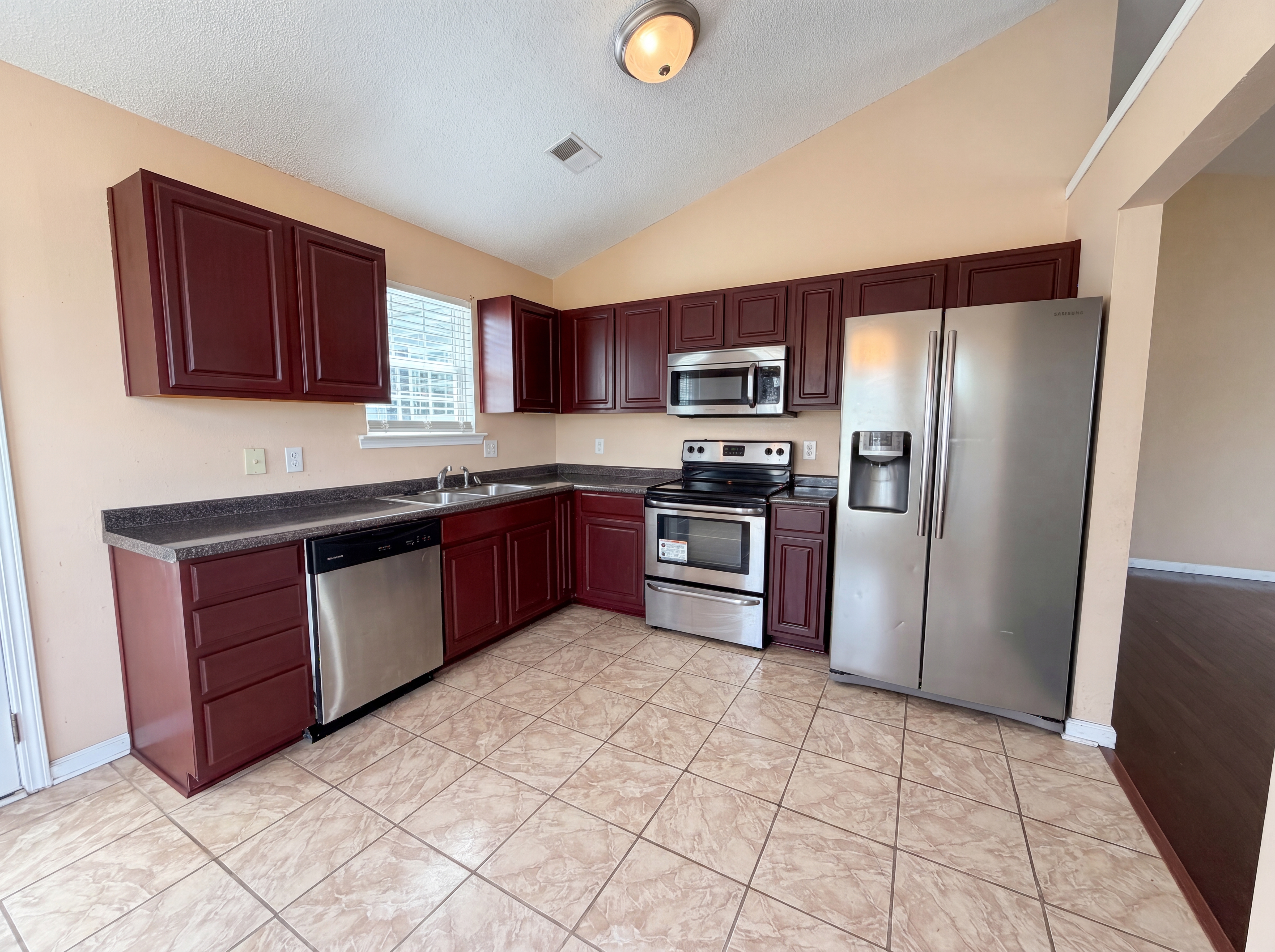 Photo 12 of 16 of 316 Legend Oaks Dr, Columbia, SC