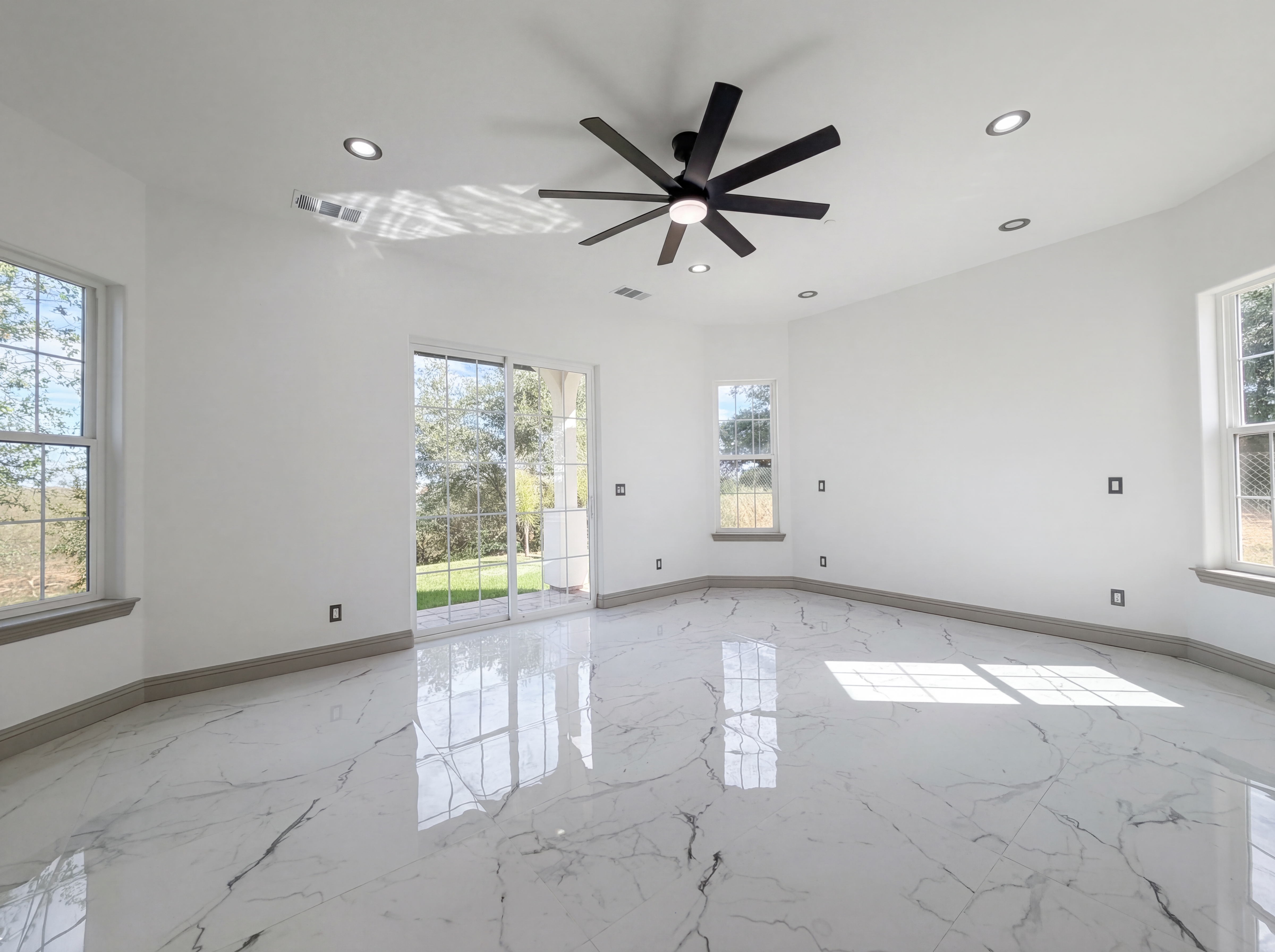Photo 22 of 60 of 14537 Mira Vista Ln, Lockeford, CA