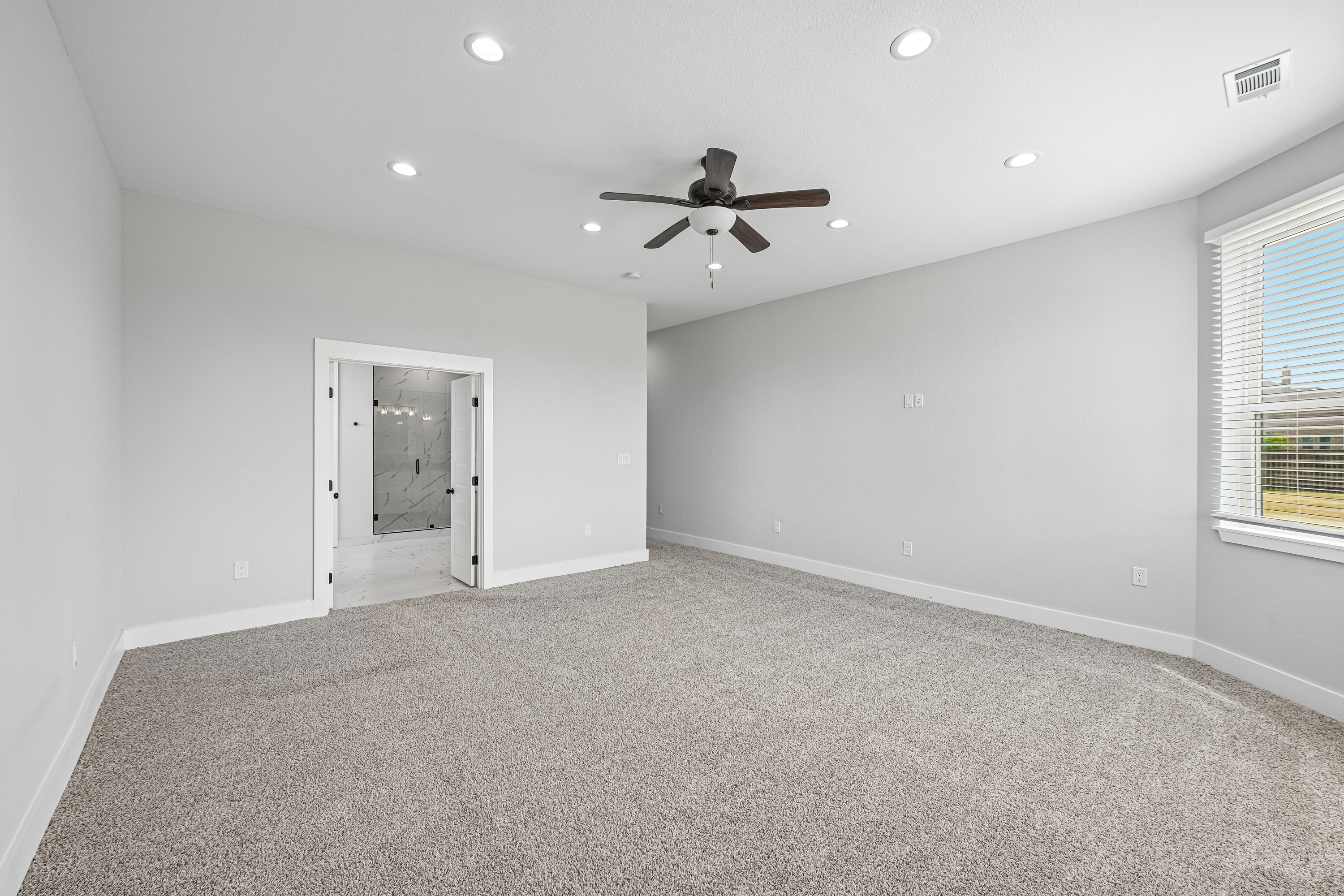 Photo 33 of 44 of 681 Davenport Dr, Waxahachie, TX