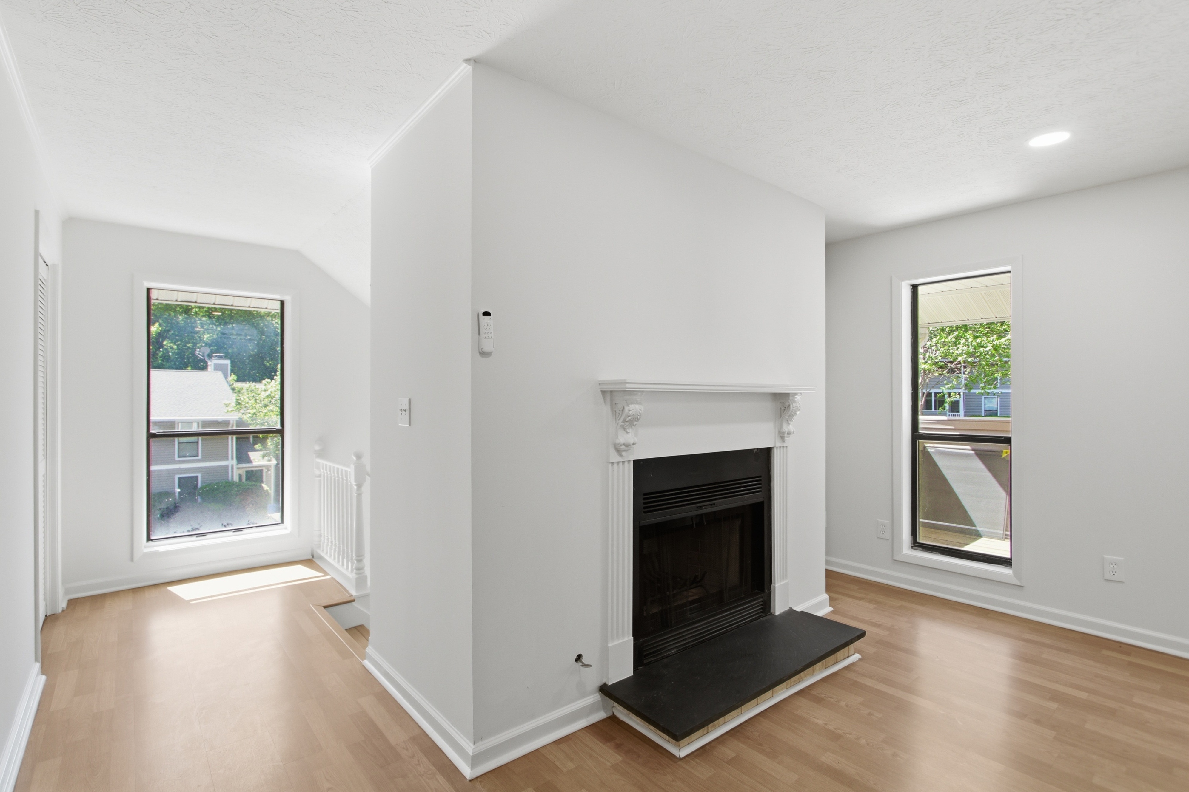 Photo 9 of 19 of 1107 Wynnes Ridge Cir SE, Marietta, GA