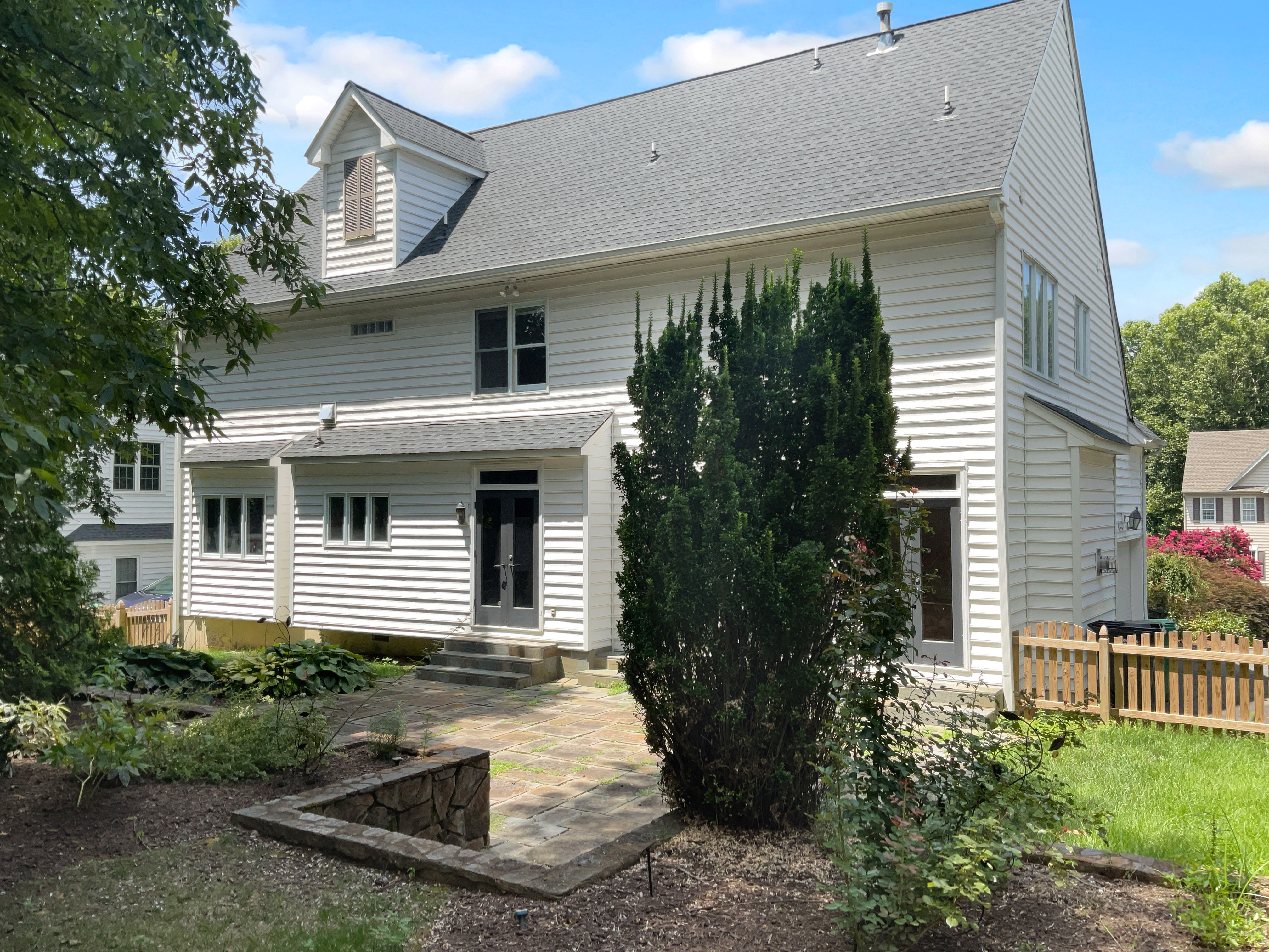 Photo 5 of 21 of 3621 Rolridge Rd, Henrico, VA