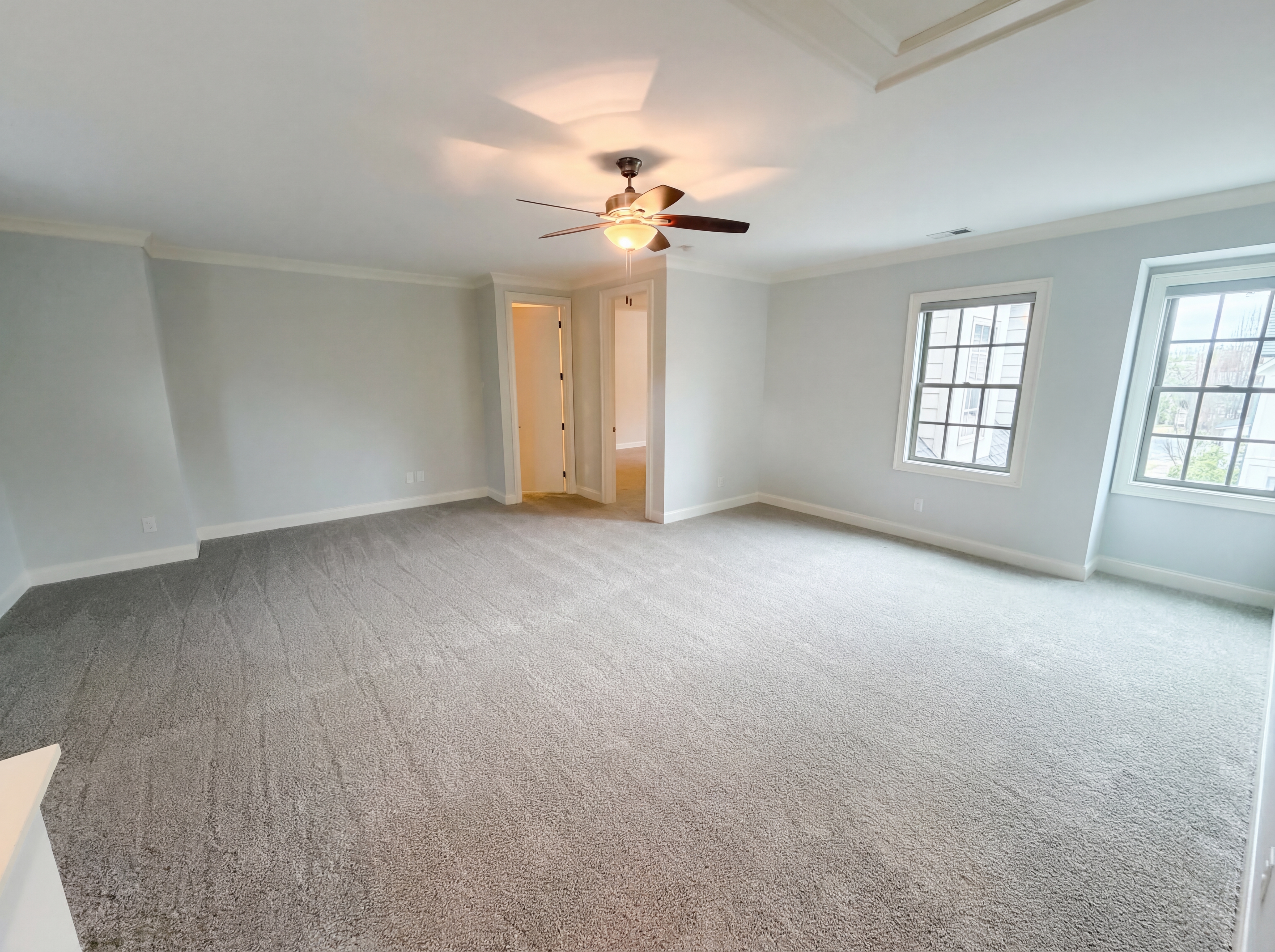 Photo 4 of 38 of 1803 Kent Ave, Dunwoody, GA