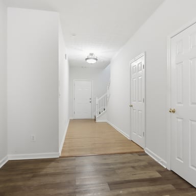 Property photo 2 of 3622 Lantern Crest Cv