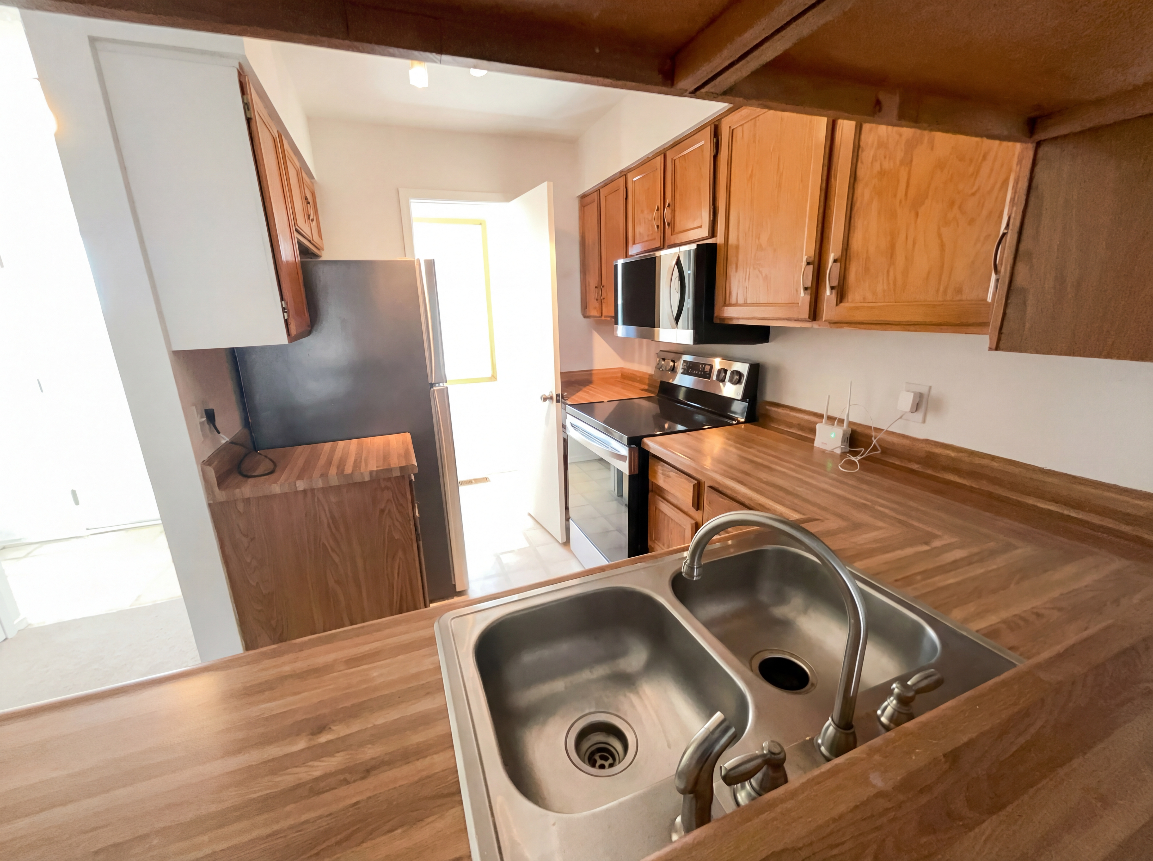 Photo 2 of 26 of 3437 Queen Anne Way, Colorado Springs, CO
