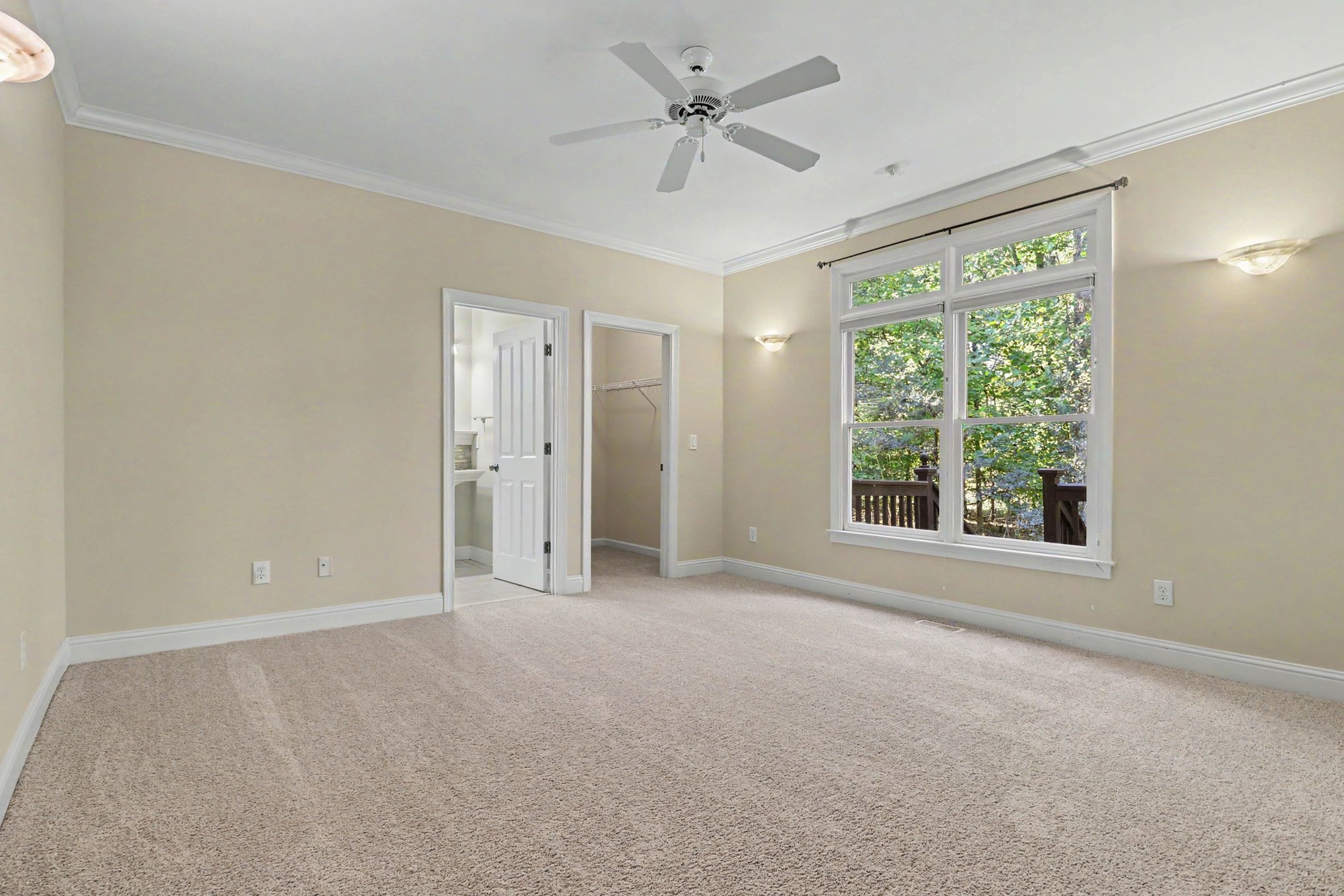 Photo 10 of 22 of 720 Barberry Dr, Alpharetta, GA