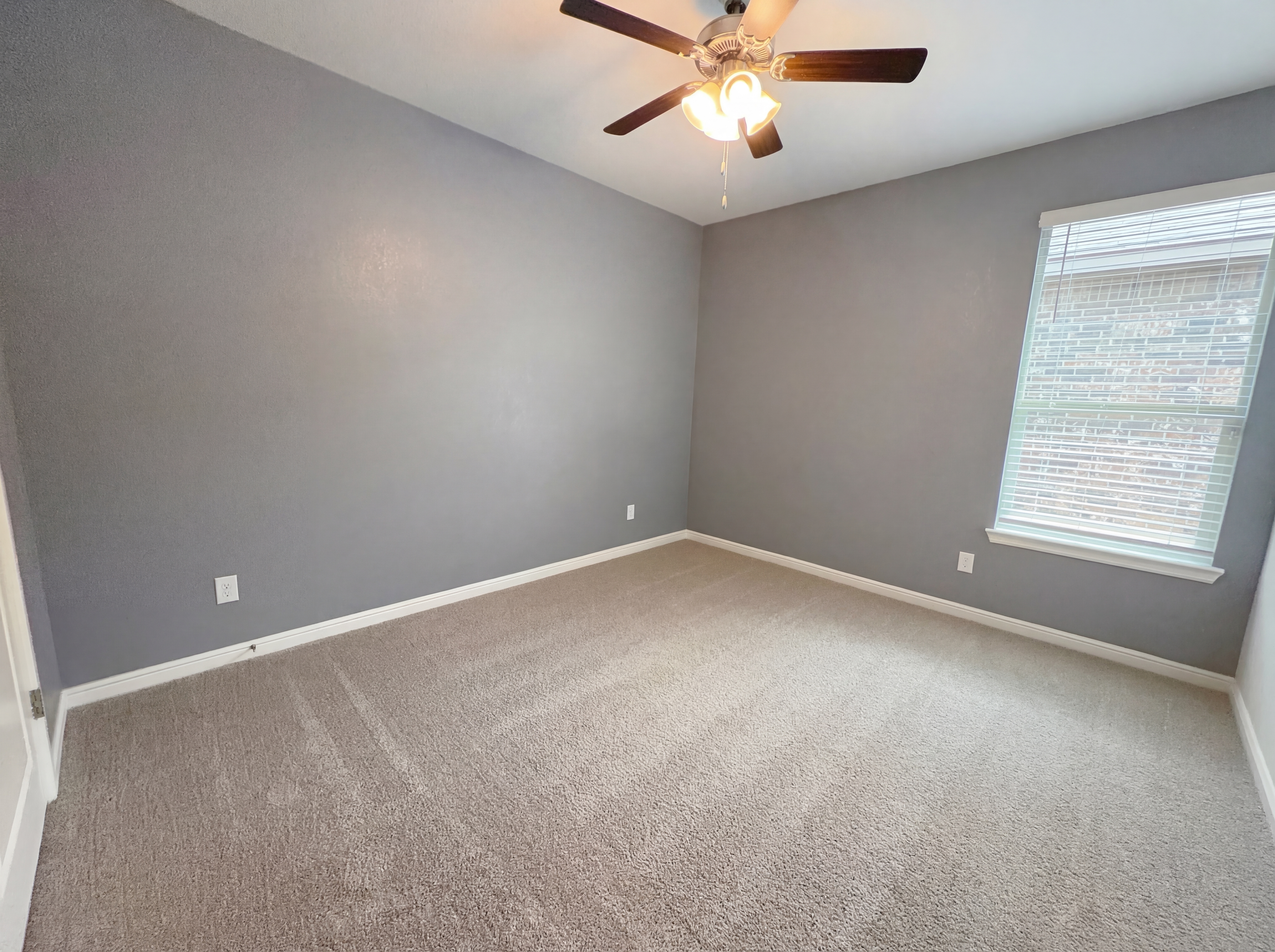 Photo 15 of 16 of 2520 Allview Ln, Red Oak, TX
