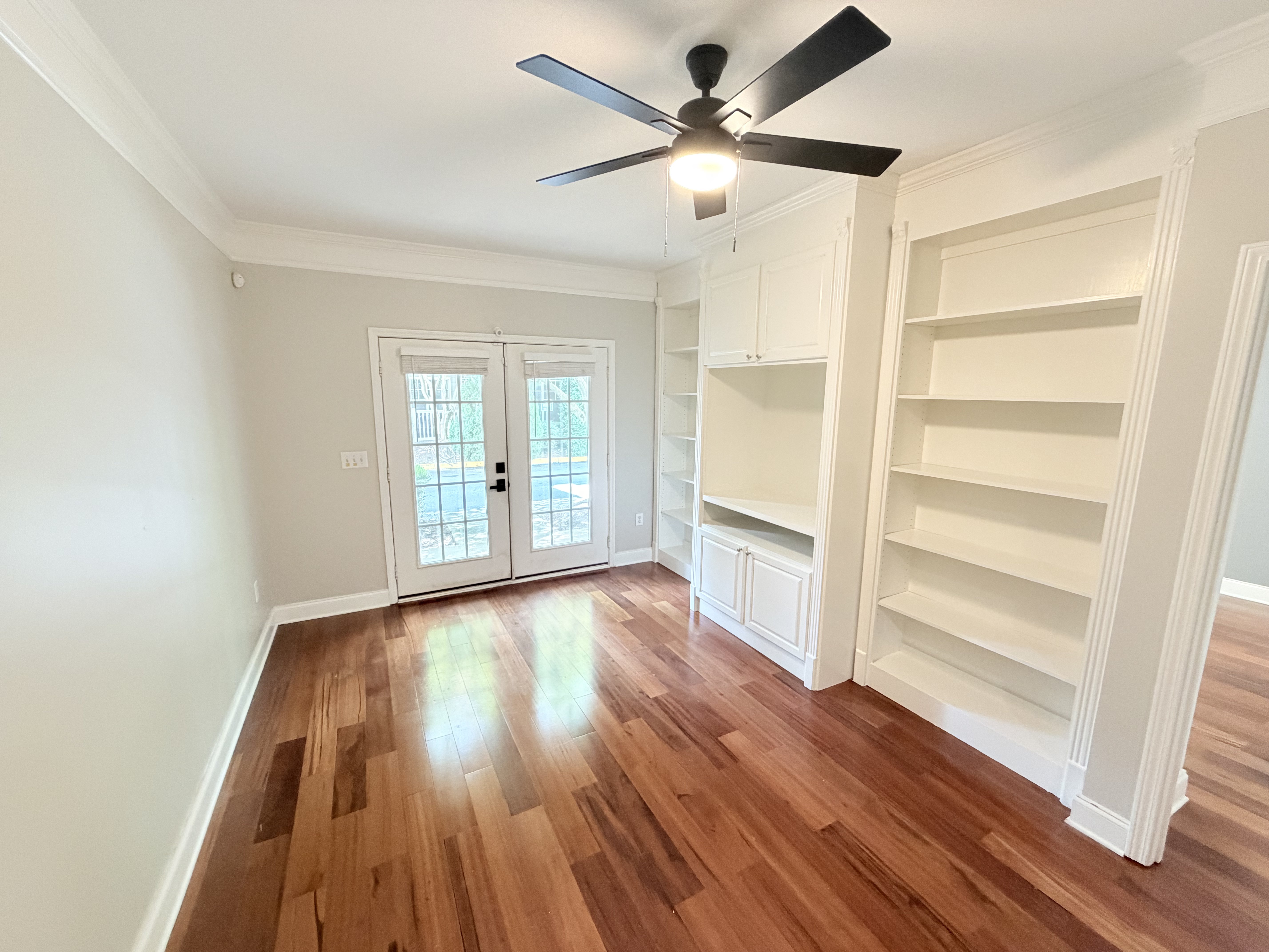 Photo 14 of 34 of 2700 Pine Tree Rd NE, Atlanta, GA
