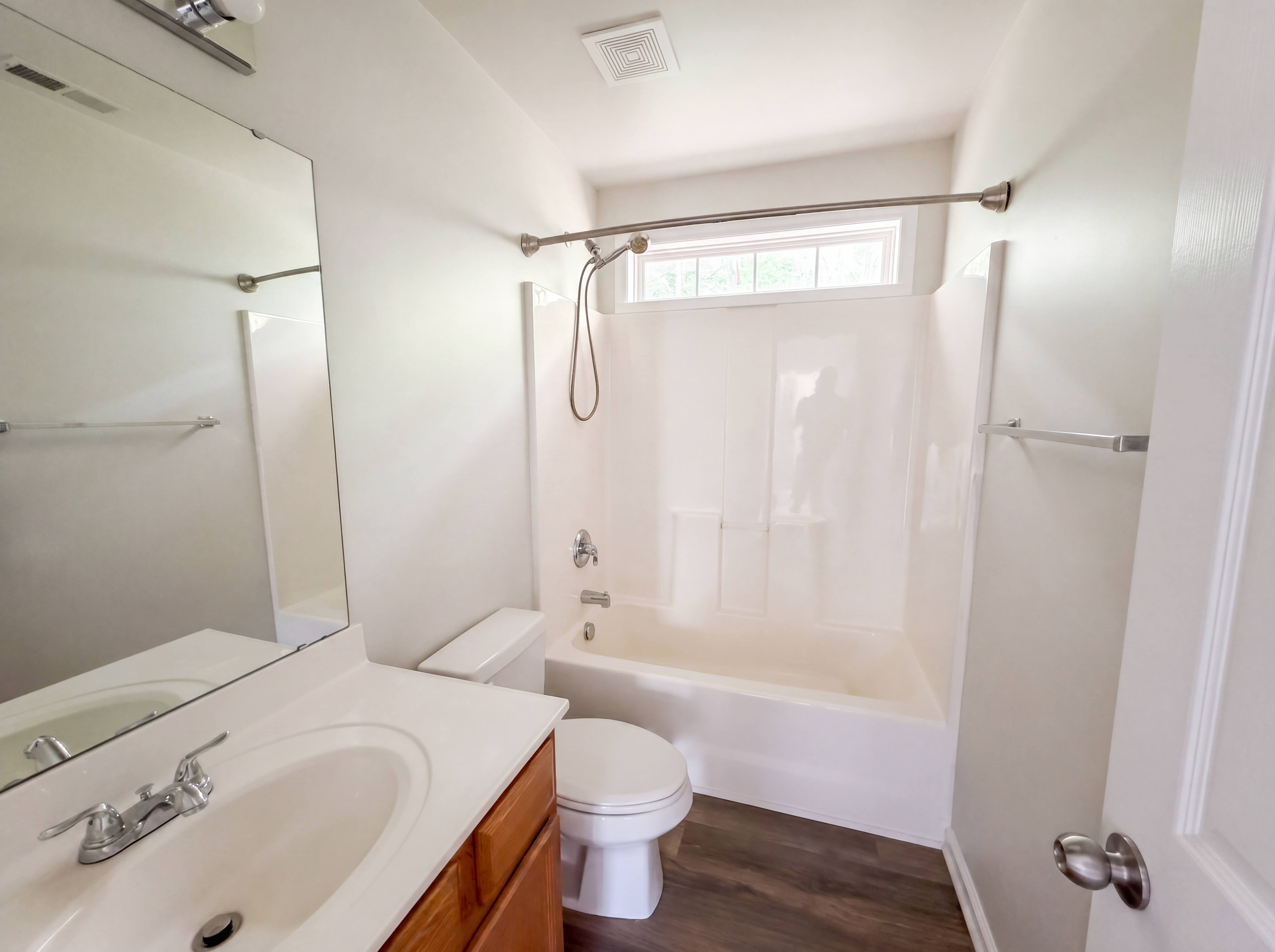 Photo 15 of 18 of 708 Woodgreen Dr, Durham, NC