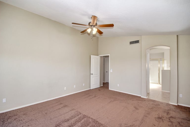Photo 16 of 26 - 880 N Kingston St, Gilbert, AZ 85233