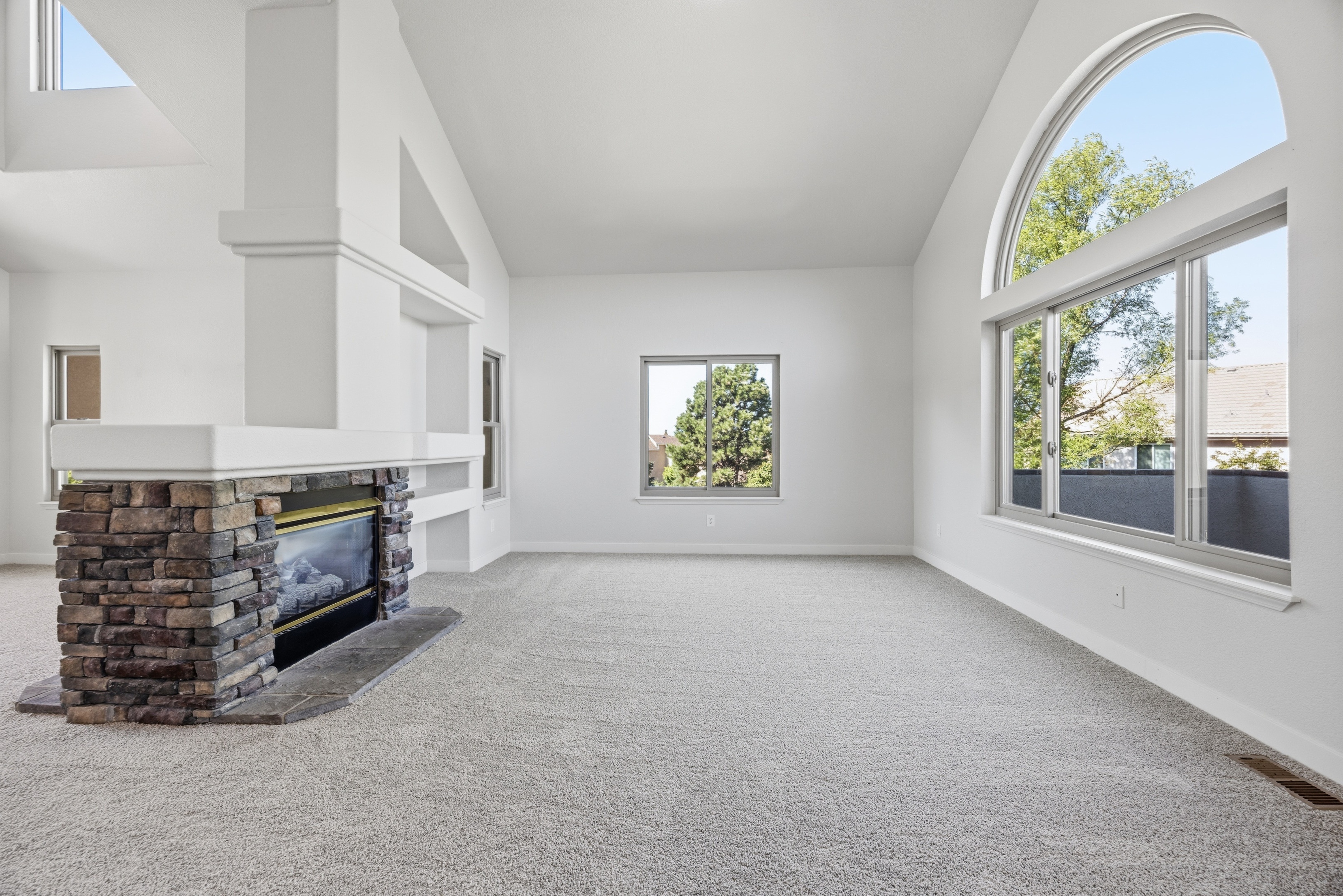 Photo 3 of 59 of 4770 Paramount Pl, Colorado Springs, CO