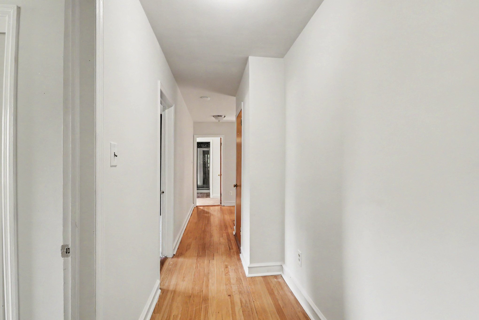 Photo 19 of 40 of 1202 Hillside Blvd, Wilmington, DE
