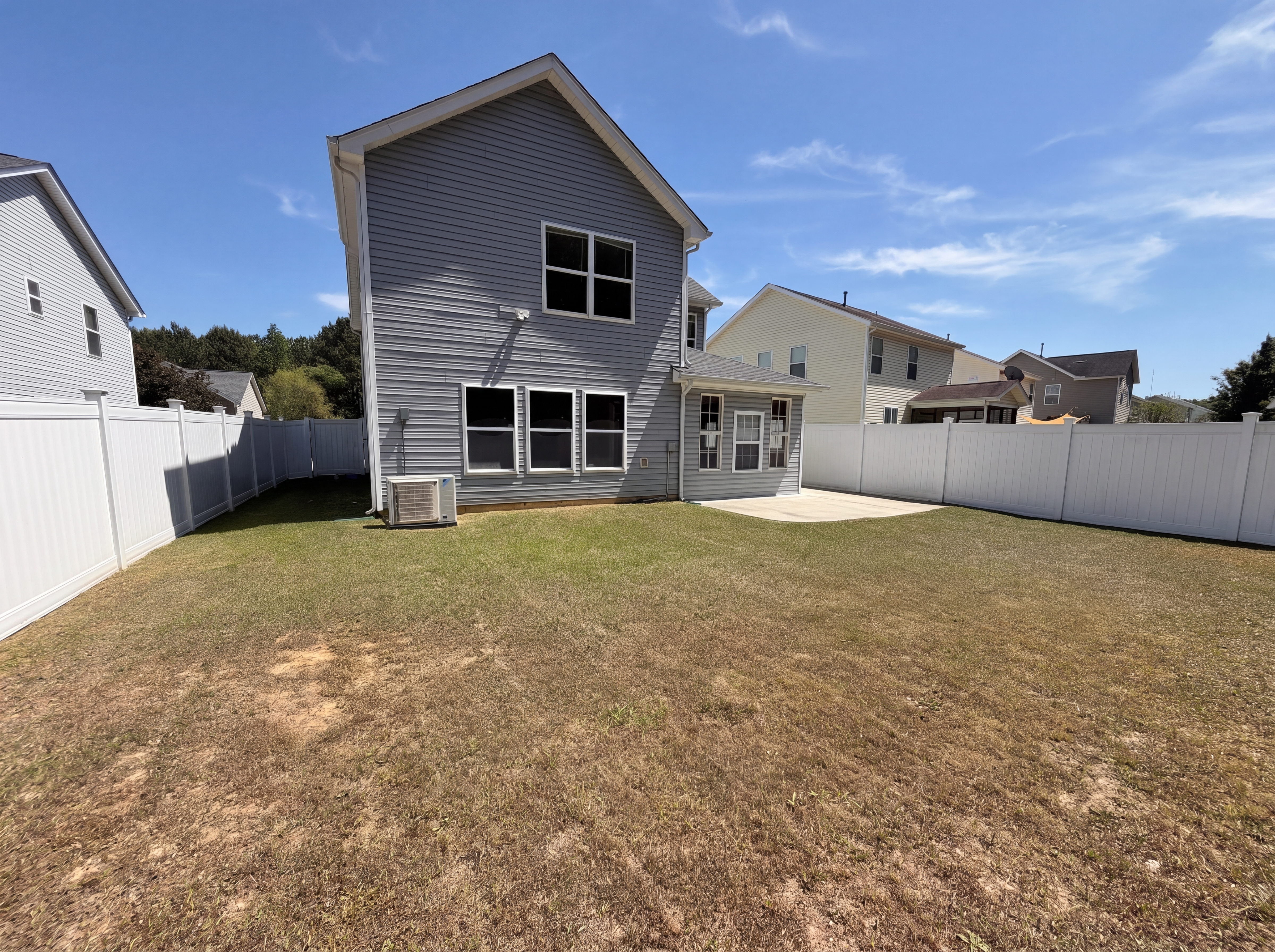 Photo 5 of 17 of 3432 Mackinac Island Ln, Raleigh, NC