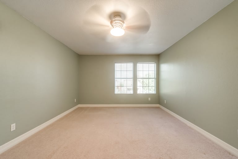 Photo 25 of 38 - 2732 Peach Dr, Little Elm, TX 75068