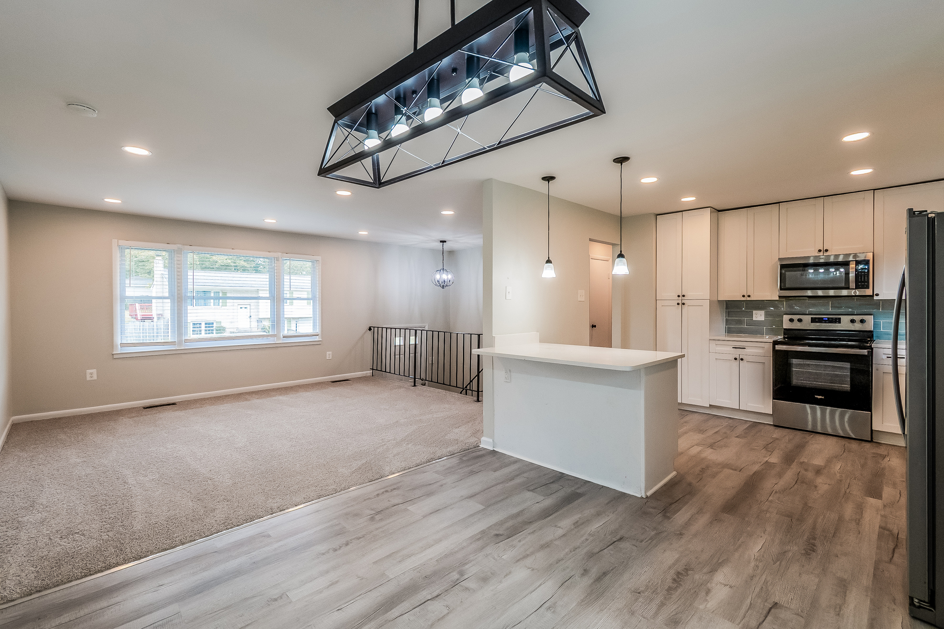 Photo 9 of 22 of 13449 Nascoby Ln, Woodbridge, VA
