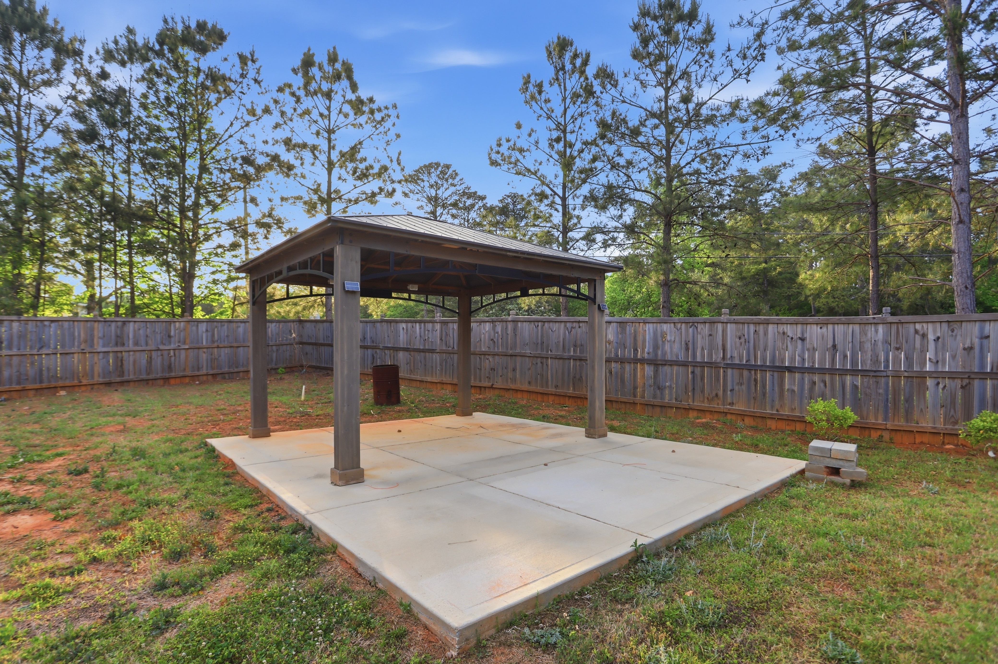Photo 40 of 43 of 7001 Palomino Trl, Winston, GA