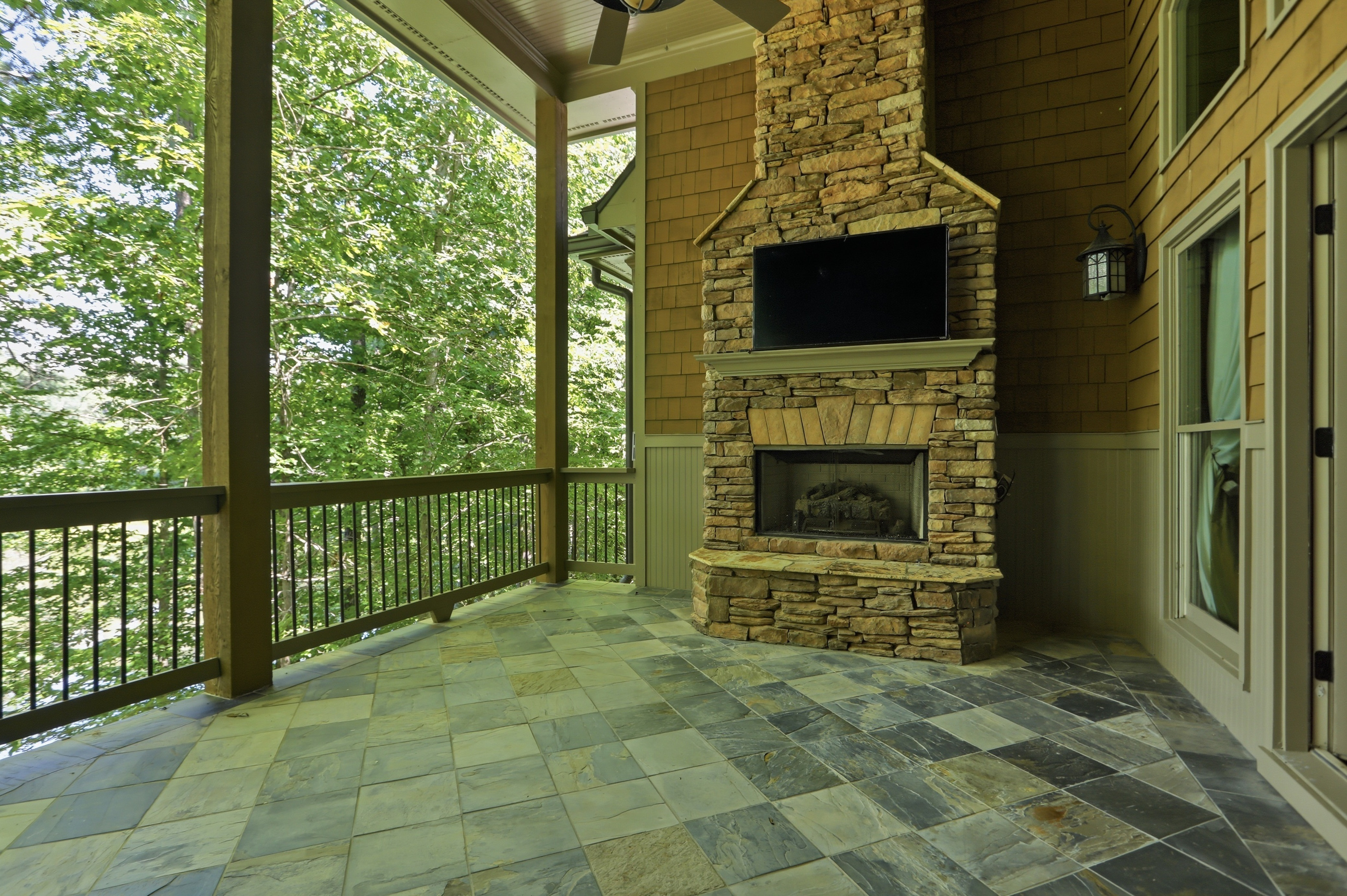 Photo 104 of 126 of 108 Waters Edge Dr, Woodstock, GA