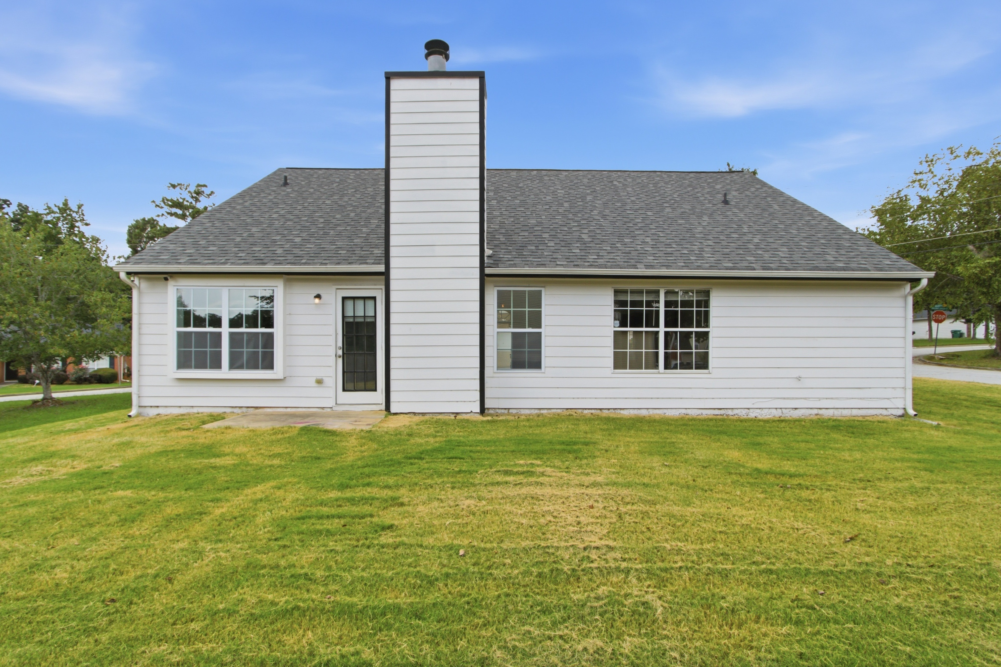 Photo 5 of 31 of 3708 Walnut Creek Way, Lithonia, GA
