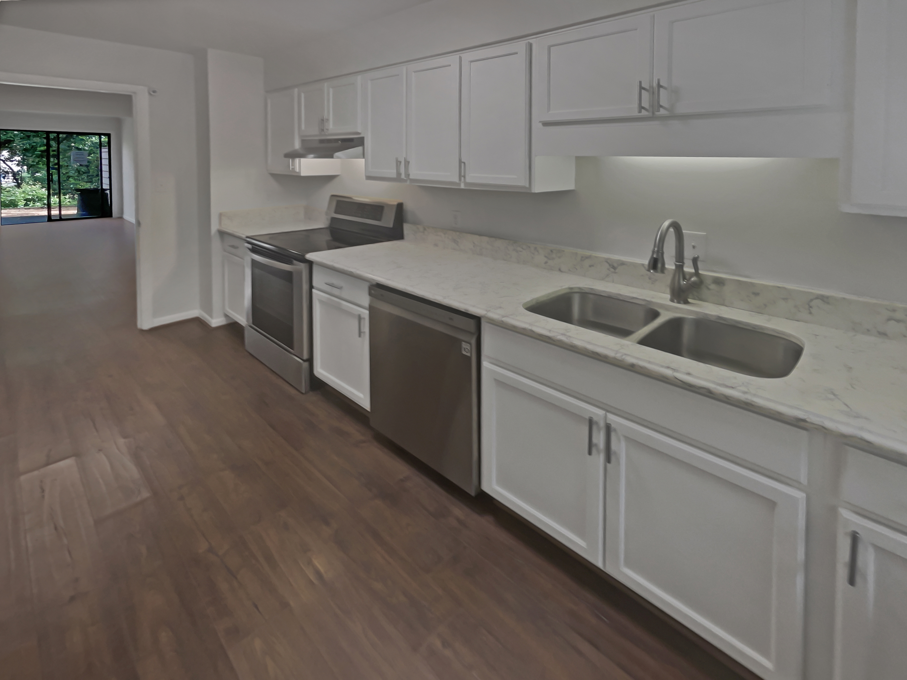 Photo 8 of 18 of 3510 Stonewall Pl SE, Atlanta, GA