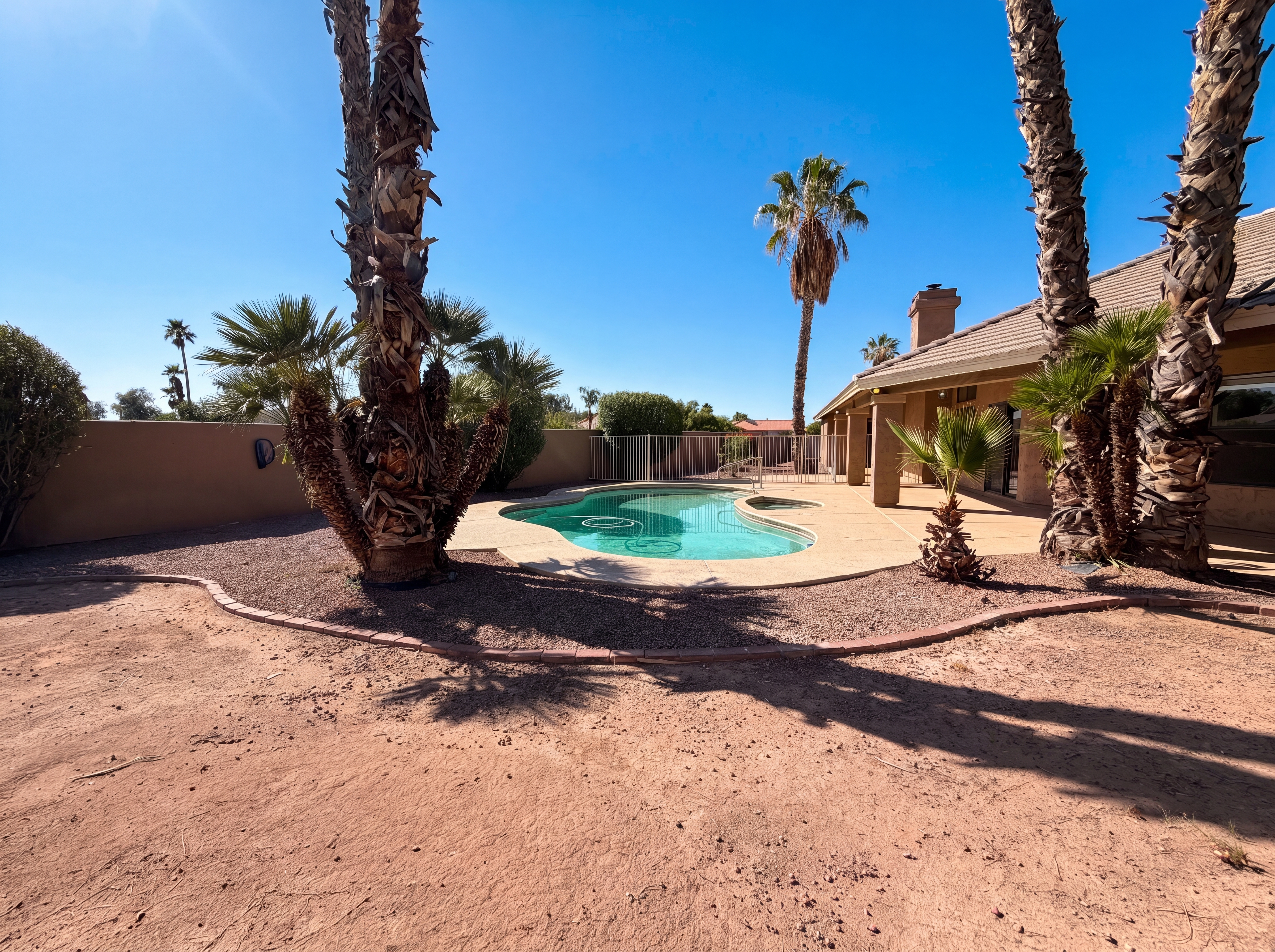 Photo 5 of 25 of 1207 E Clearview Dr, Casa Grande, AZ