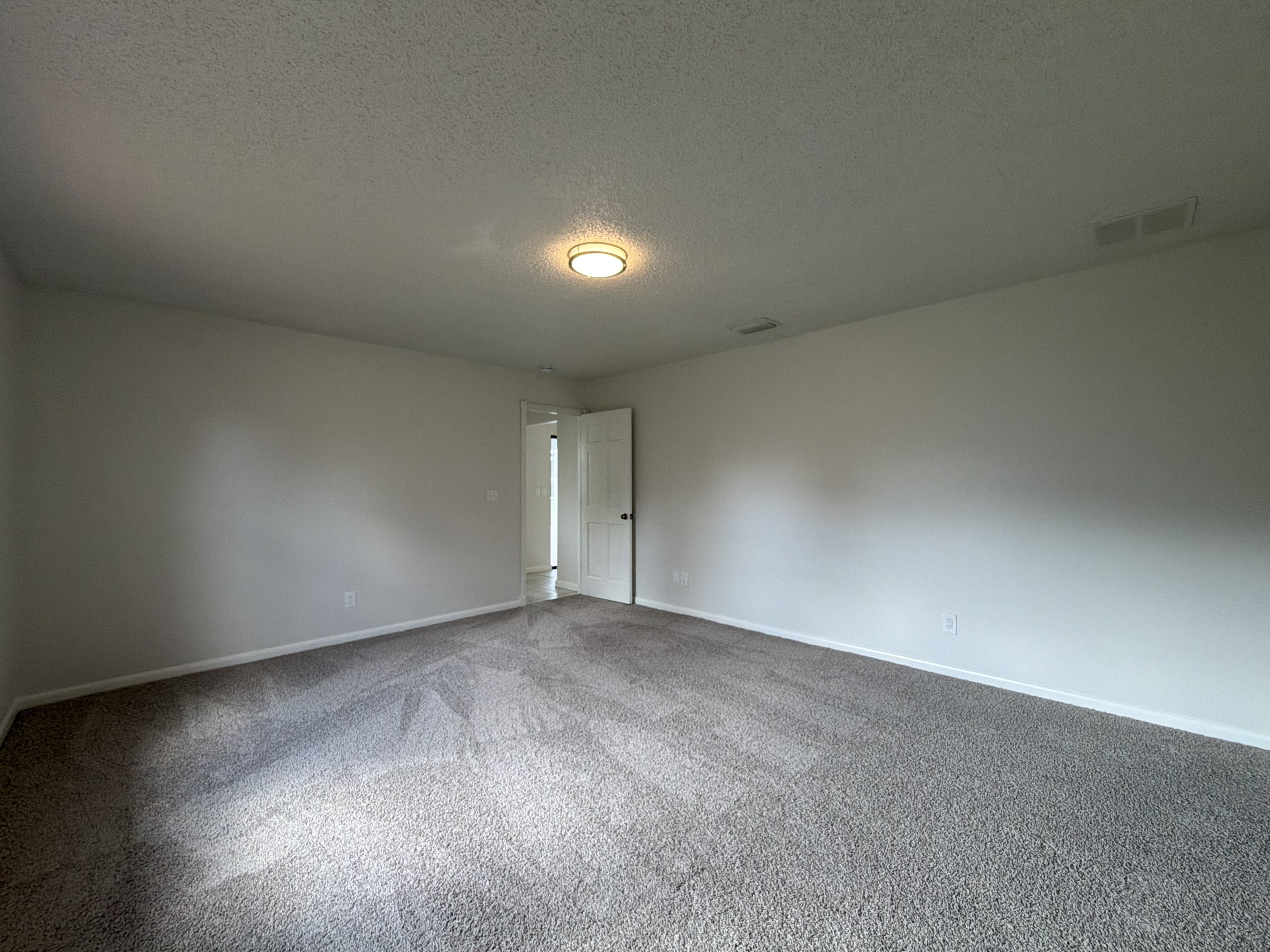 Photo 14 of 21 of 8022 Timber Lake Ln, Sarasota, FL