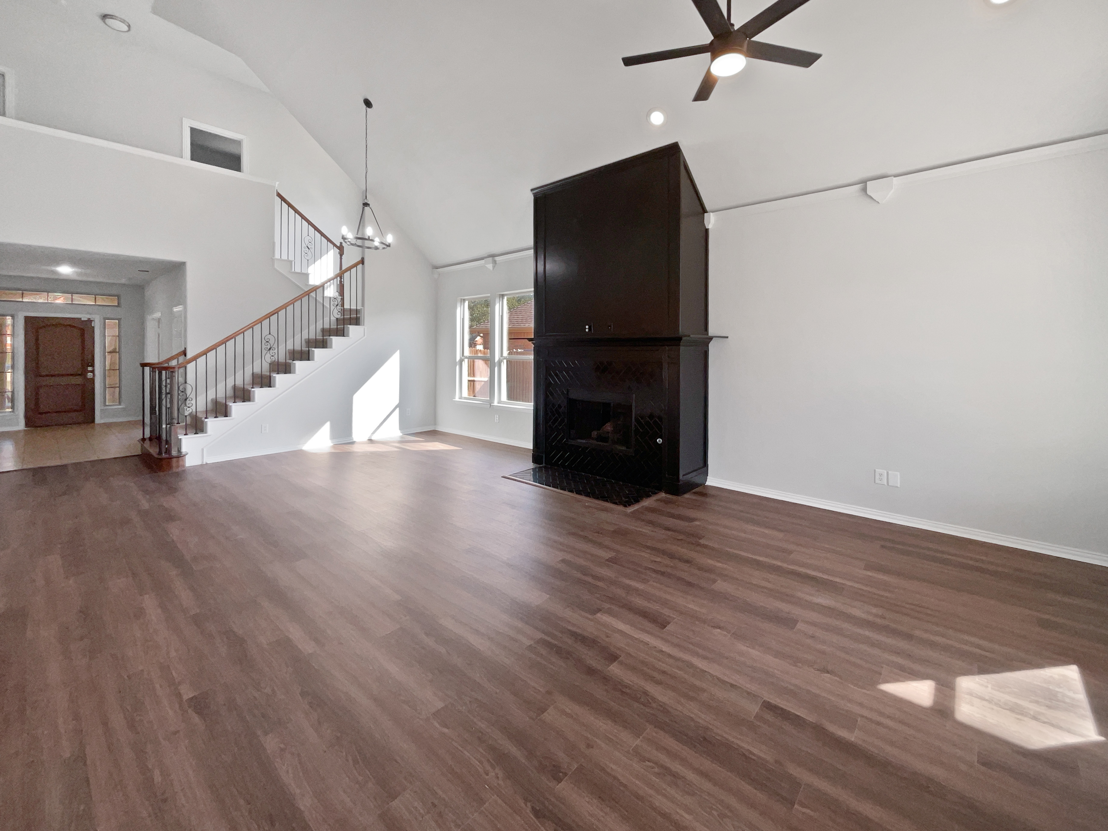 Photo 3 of 36 of 4829 Bluecap Ct, Mesquite, TX