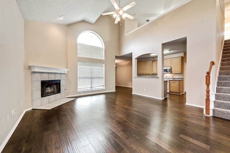 Photo 11 of 27 - 3927 Willow Bend Dr, The Colony, TX 75056