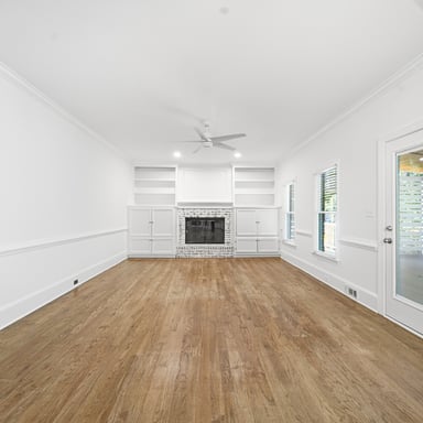 Property photo 3 of 1440 Shade Tree Way