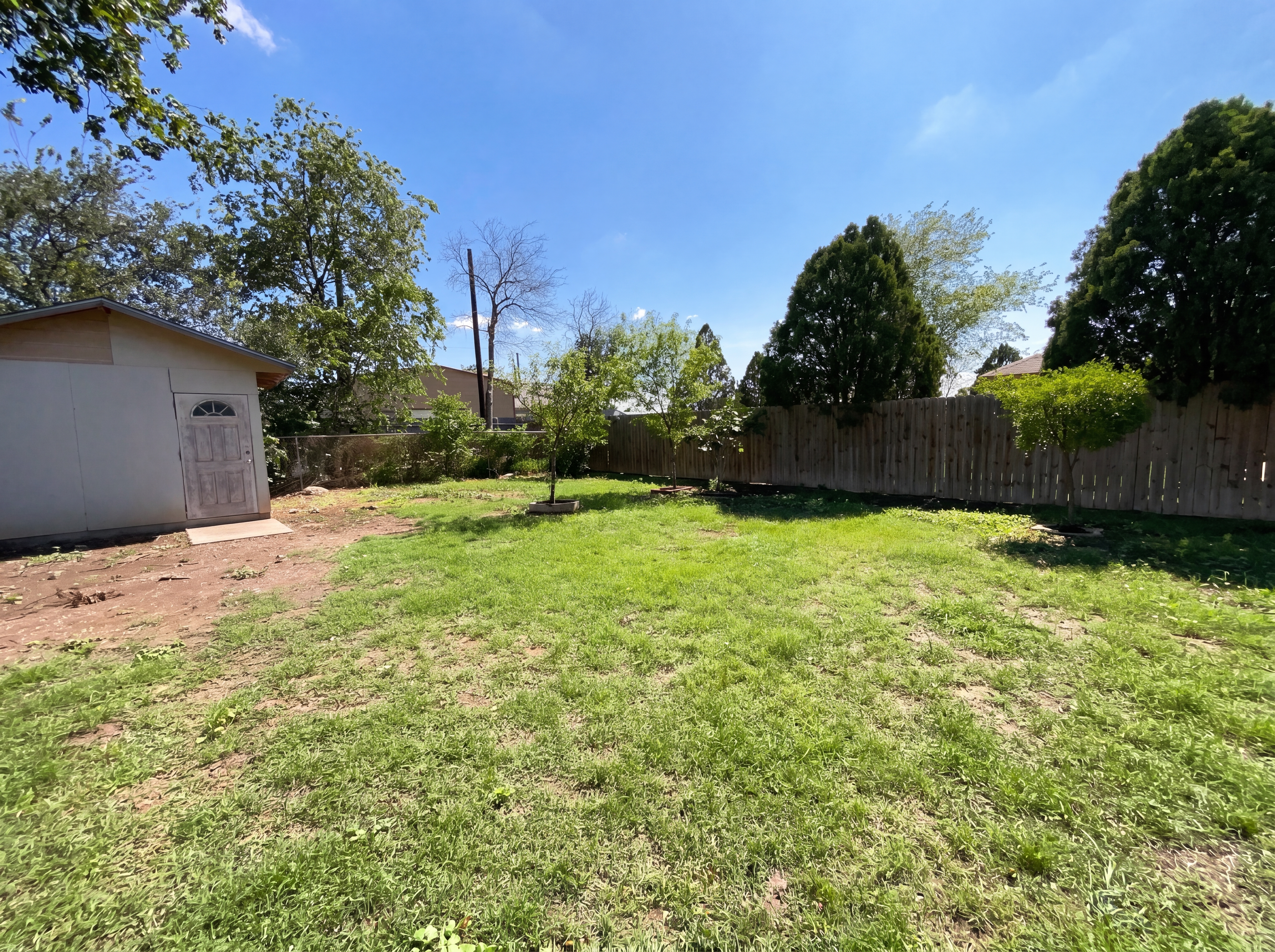 Photo 16 of 17 of 236 Lawton St, San Antonio, TX