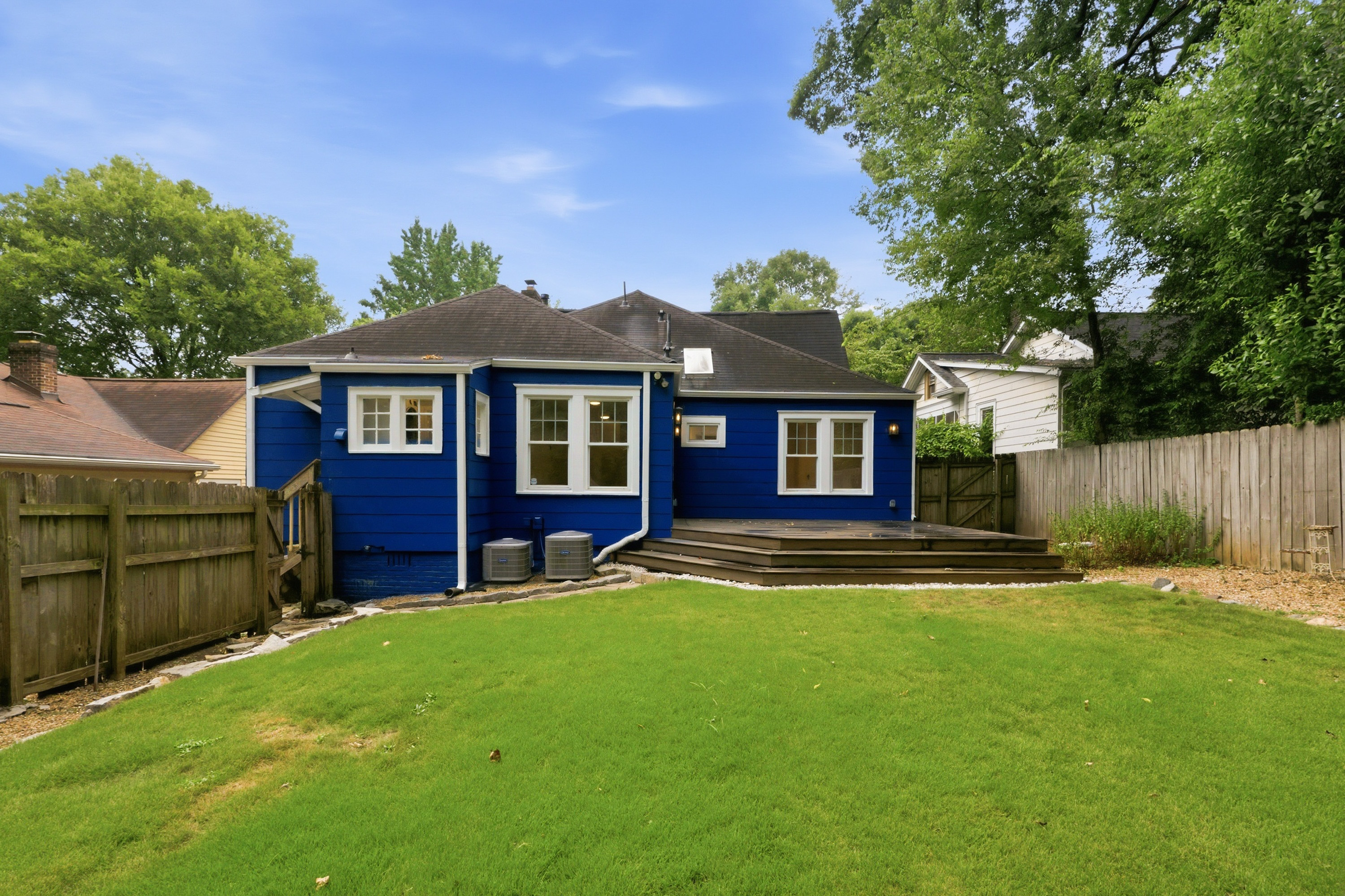 Photo 5 of 37 of 2666 Arbor Ave SE, Atlanta, GA