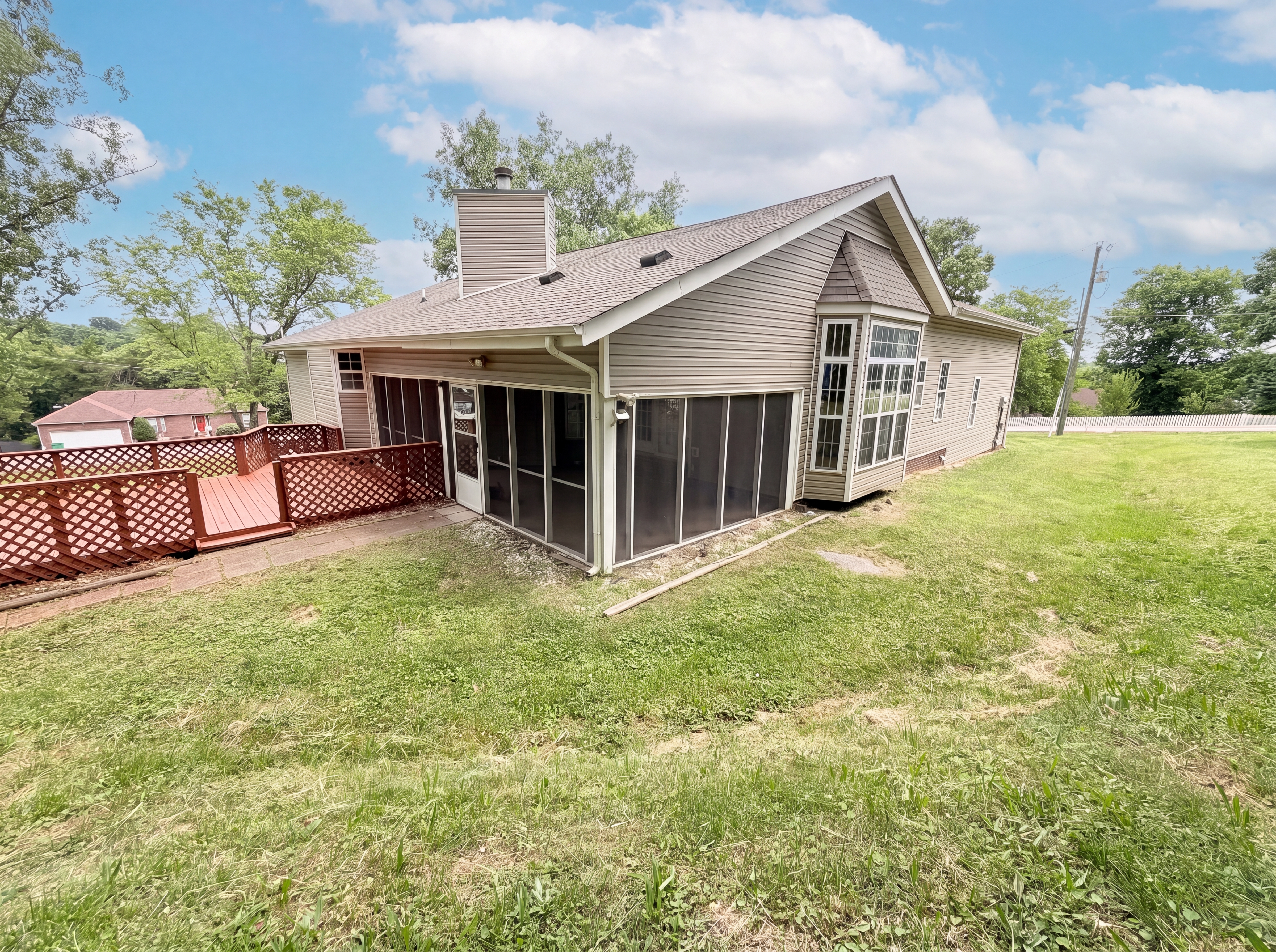 Photo 5 of 22 of 2011 Wild Cherry Dr, Lewisburg, TN