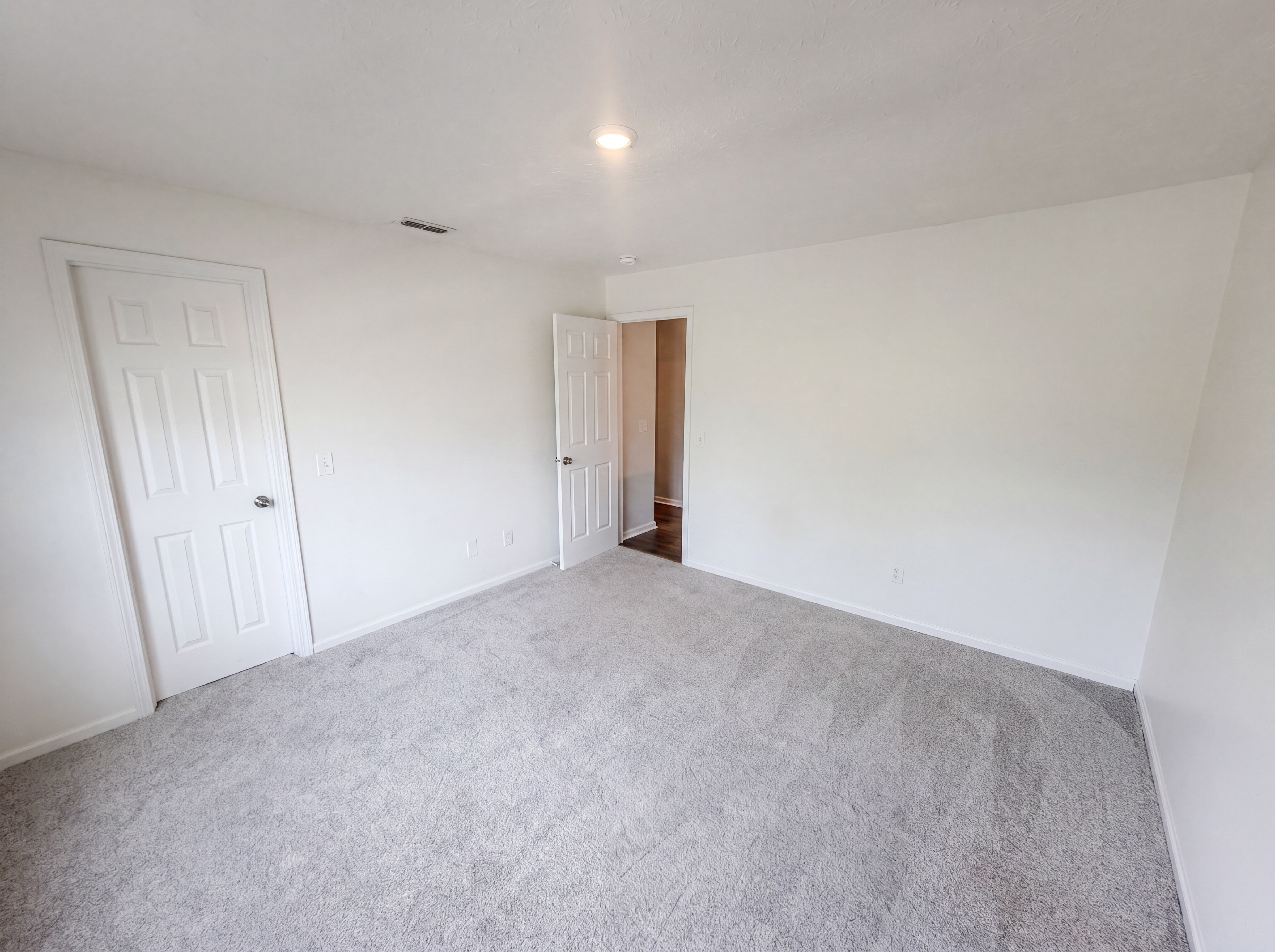 Photo 17 of 27 of 18676 Mill Grove Dr, Noblesville, IN