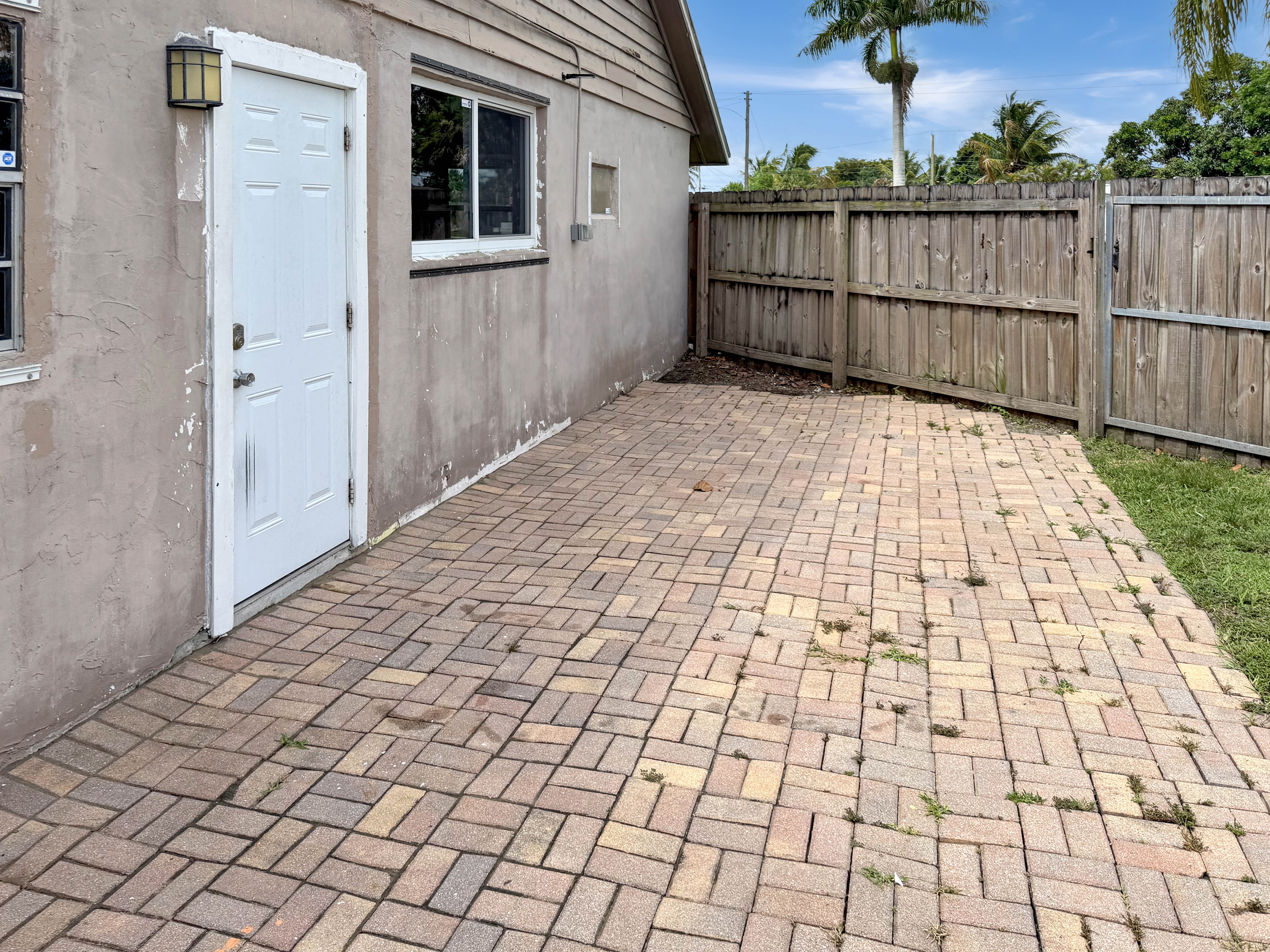 Photo 25 of 30 of 752 Orchid Dr, Royal Palm Beach, FL