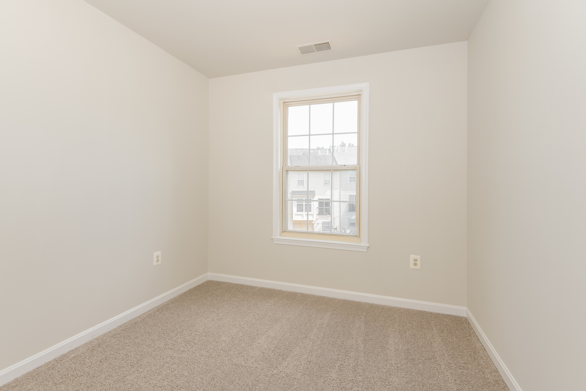 Photo 16 of 21 of 2710 Stanton Rd SE, Washington, DC