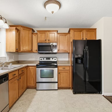 Property photo 2 of 208 Park St Unit 107