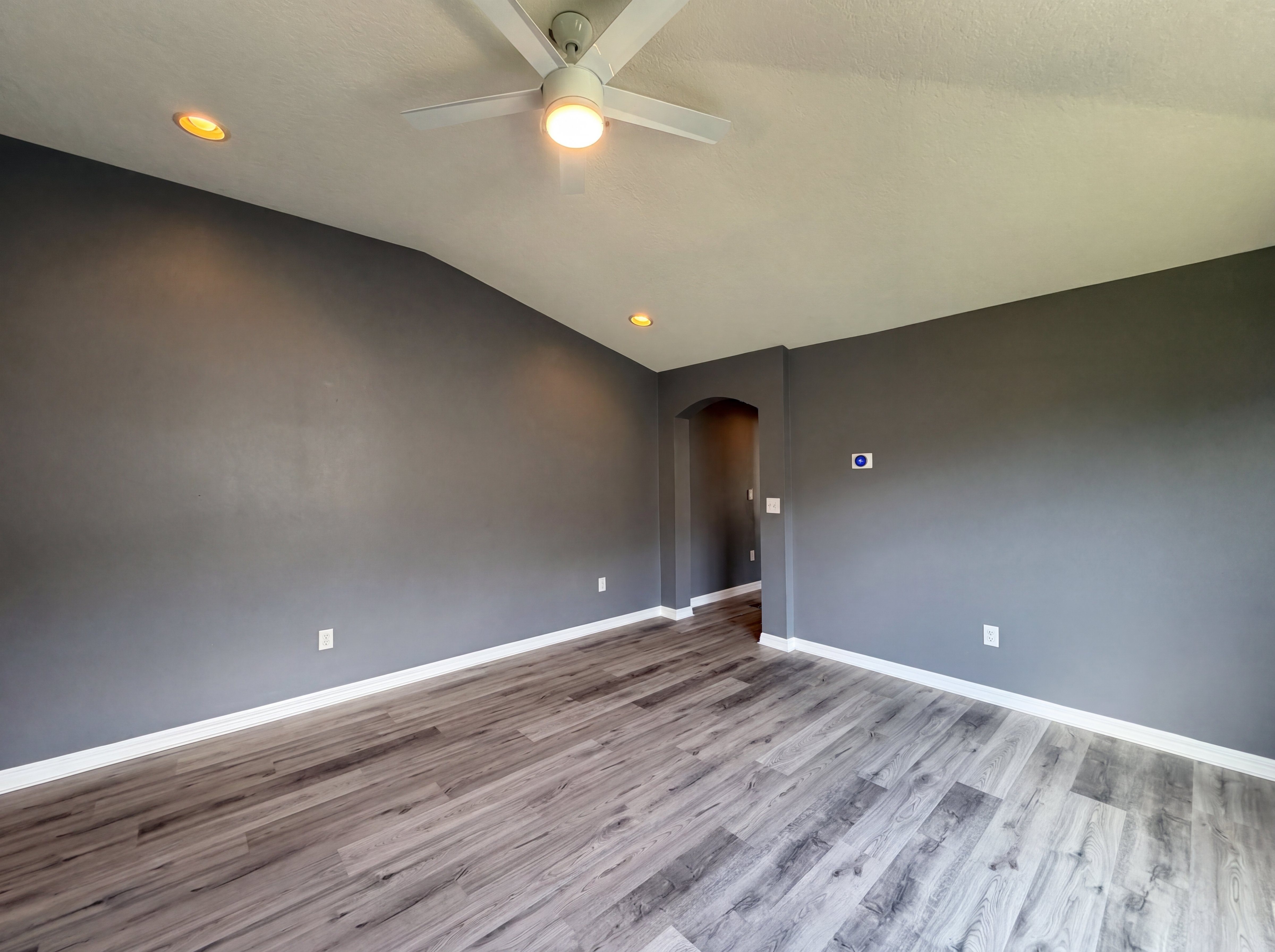 Photo 10 of 25 of 2614 Chelsea Manor Blvd, Brandon, FL