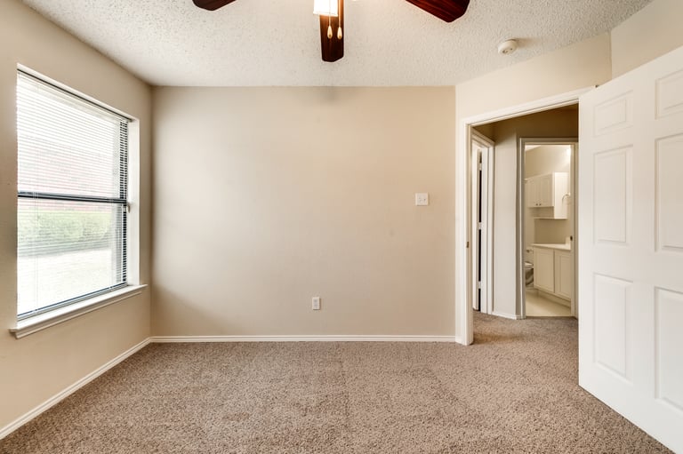 Photo 22 of 27 - 701 Long Hill Ct, McKinney, TX 75071