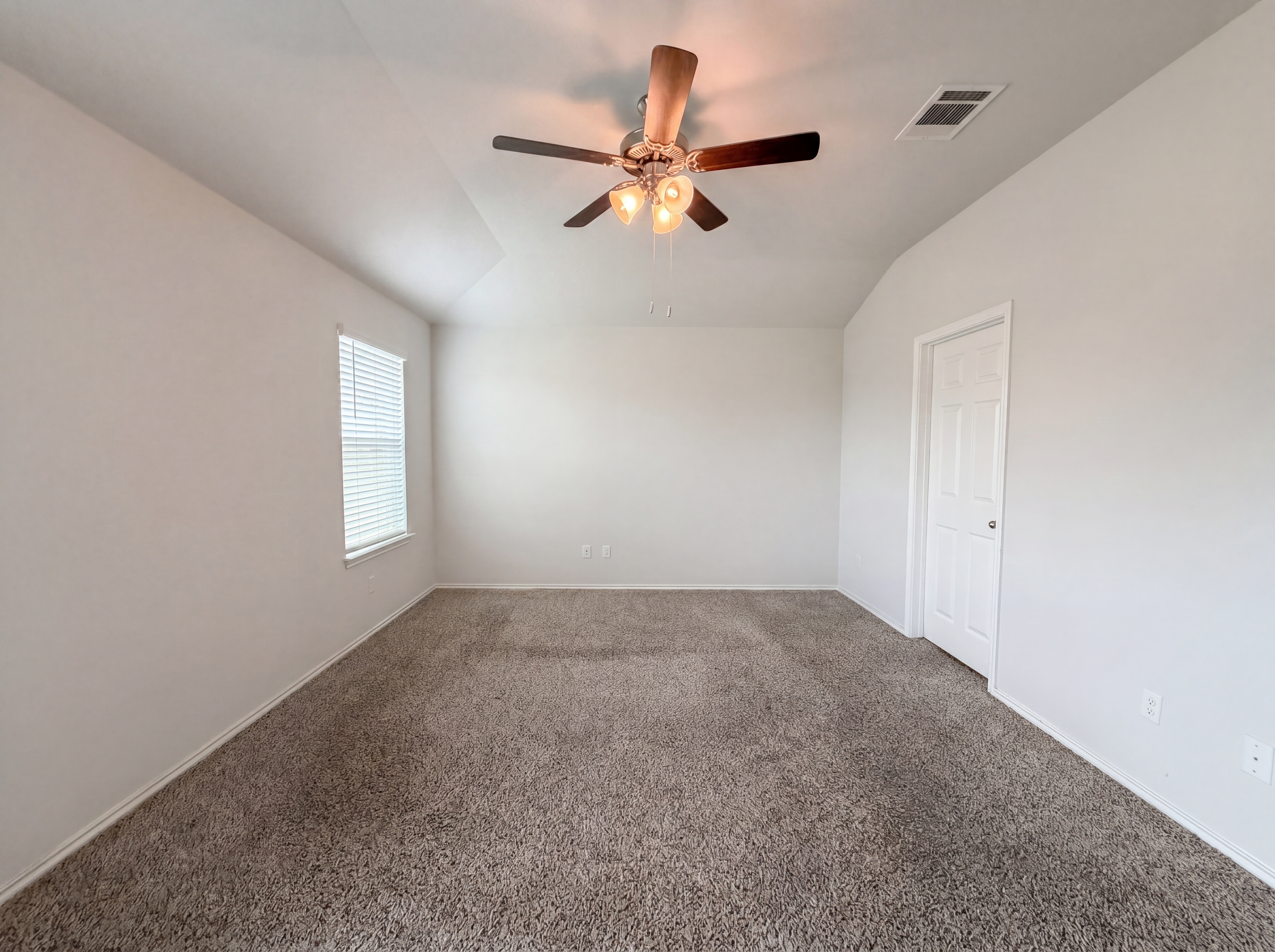 Photo 8 of 16 of 10008 Altara Cv, Killeen, TX