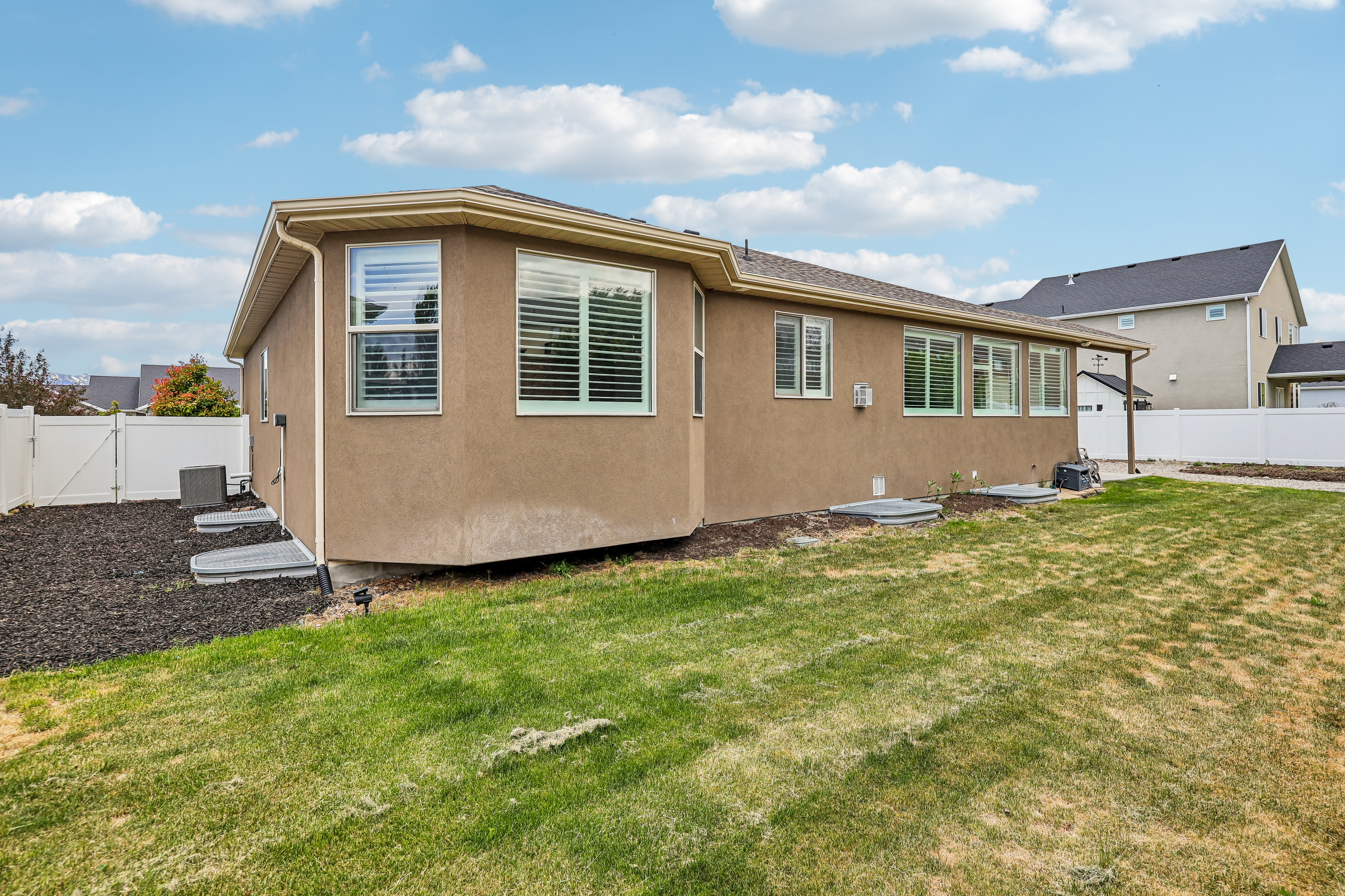 Photo 39 of 41 of 11512 S 4135 W, South Jordan, UT