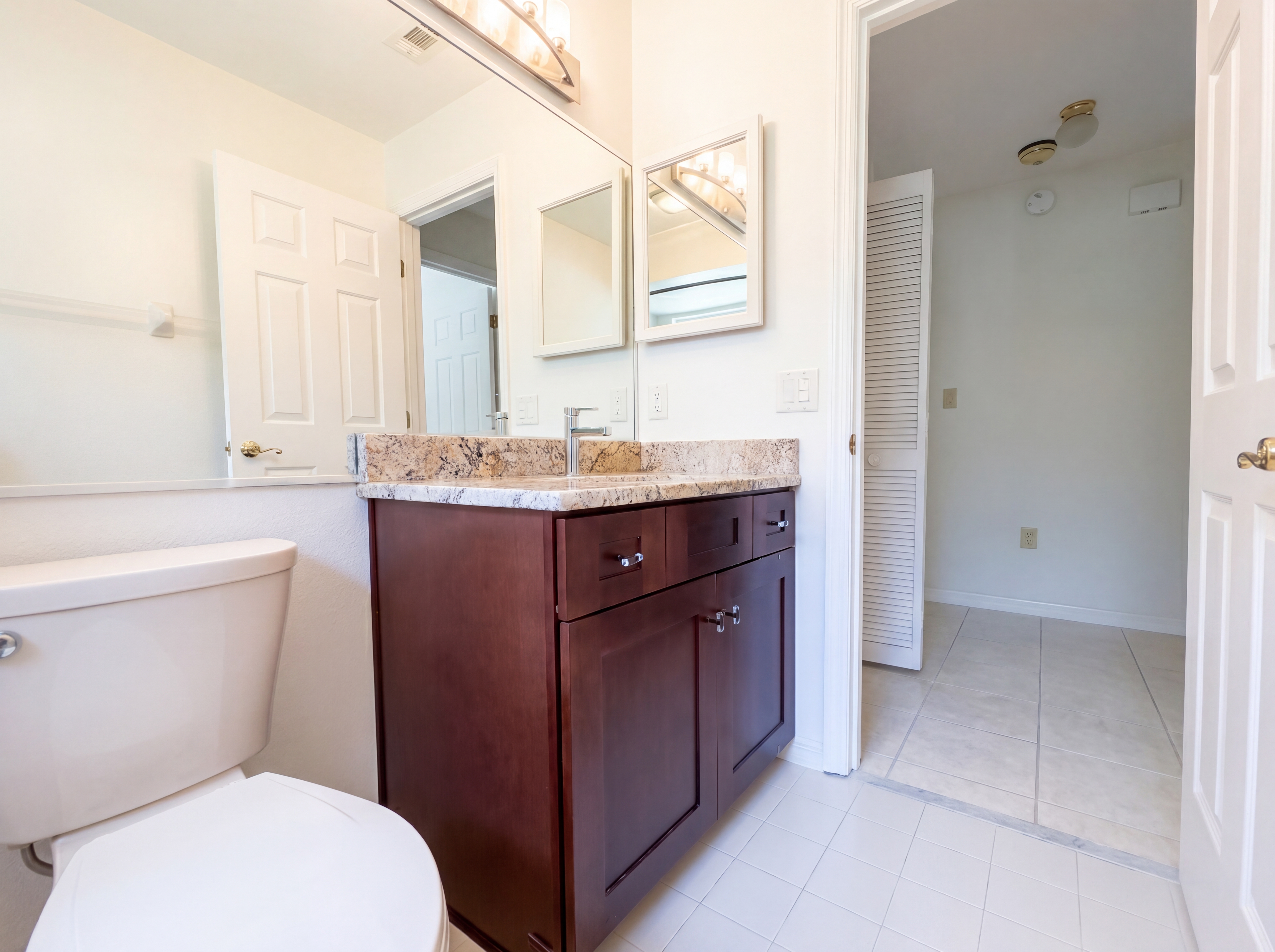 Photo 12 of 19 of 1543 Chaucer Ct, Deland, FL