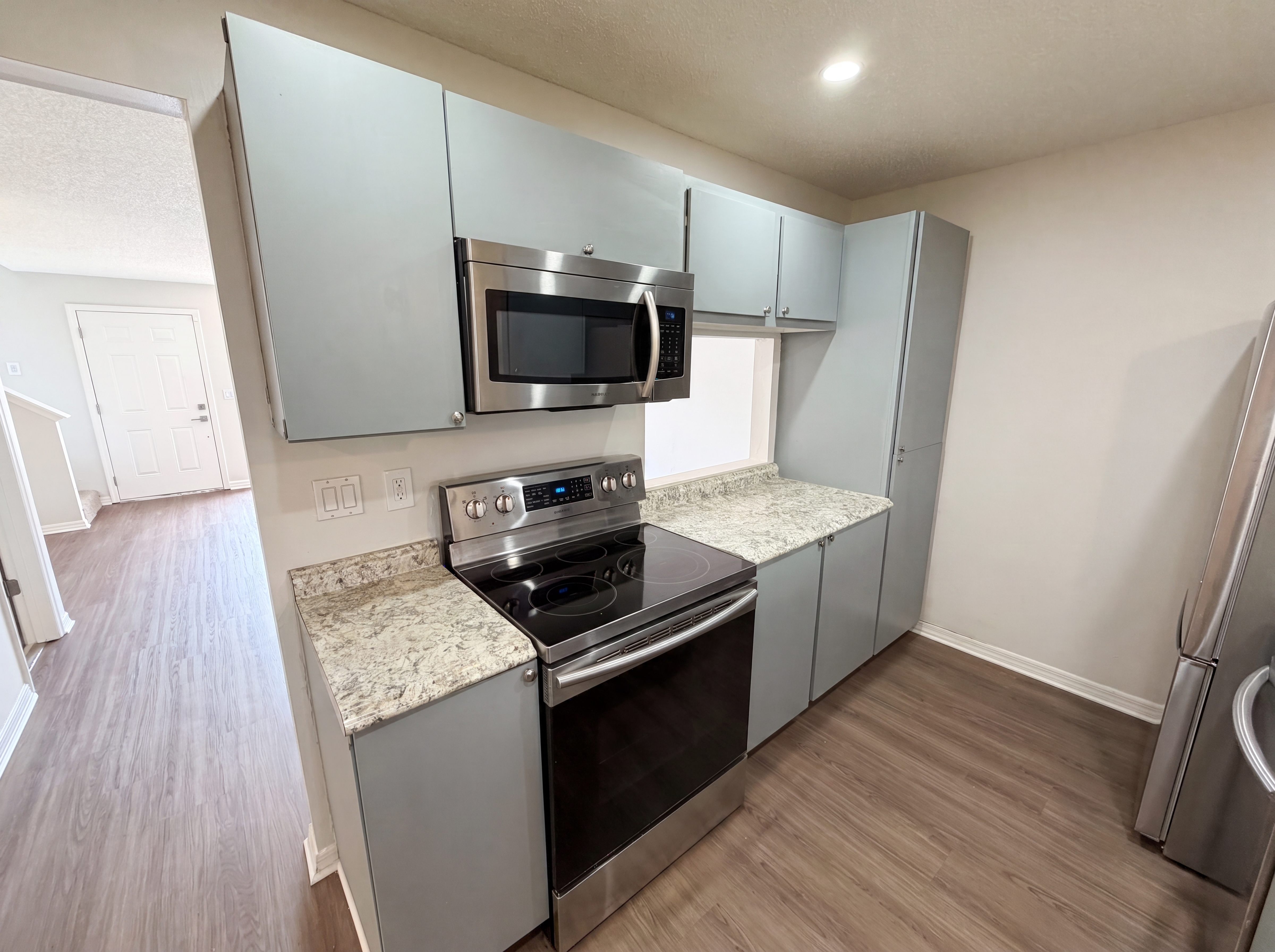 Photo 9 of 24 of 1602 Little Falls Cir, Orlando, FL