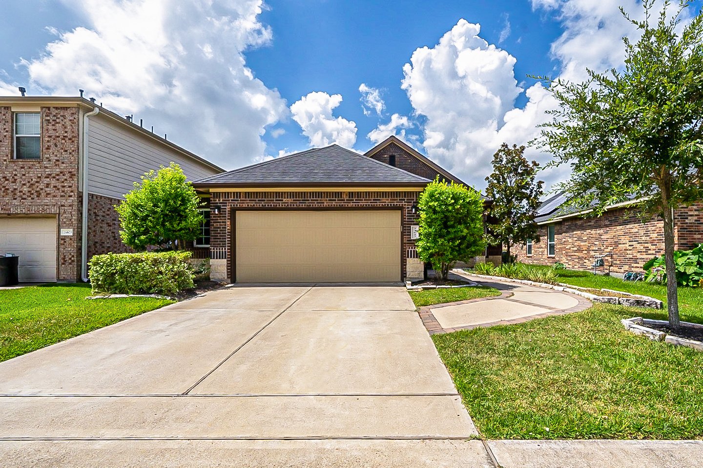 Photo 1 of 24 - 24627 Colonial Maple Dr, Katy, TX 77493